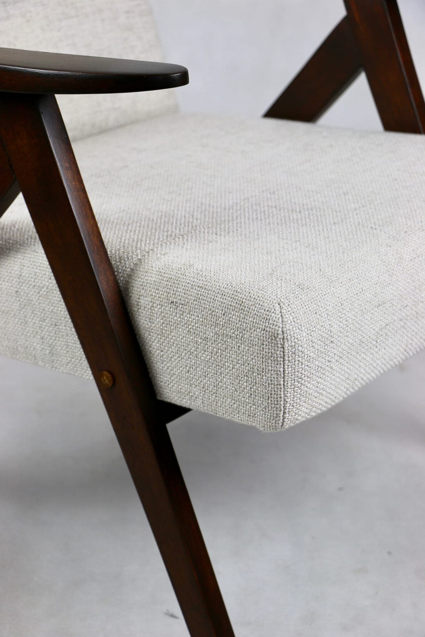 Armchair VAR B-310, ivory bouclé, wood, Poland, 1970s. - 107802