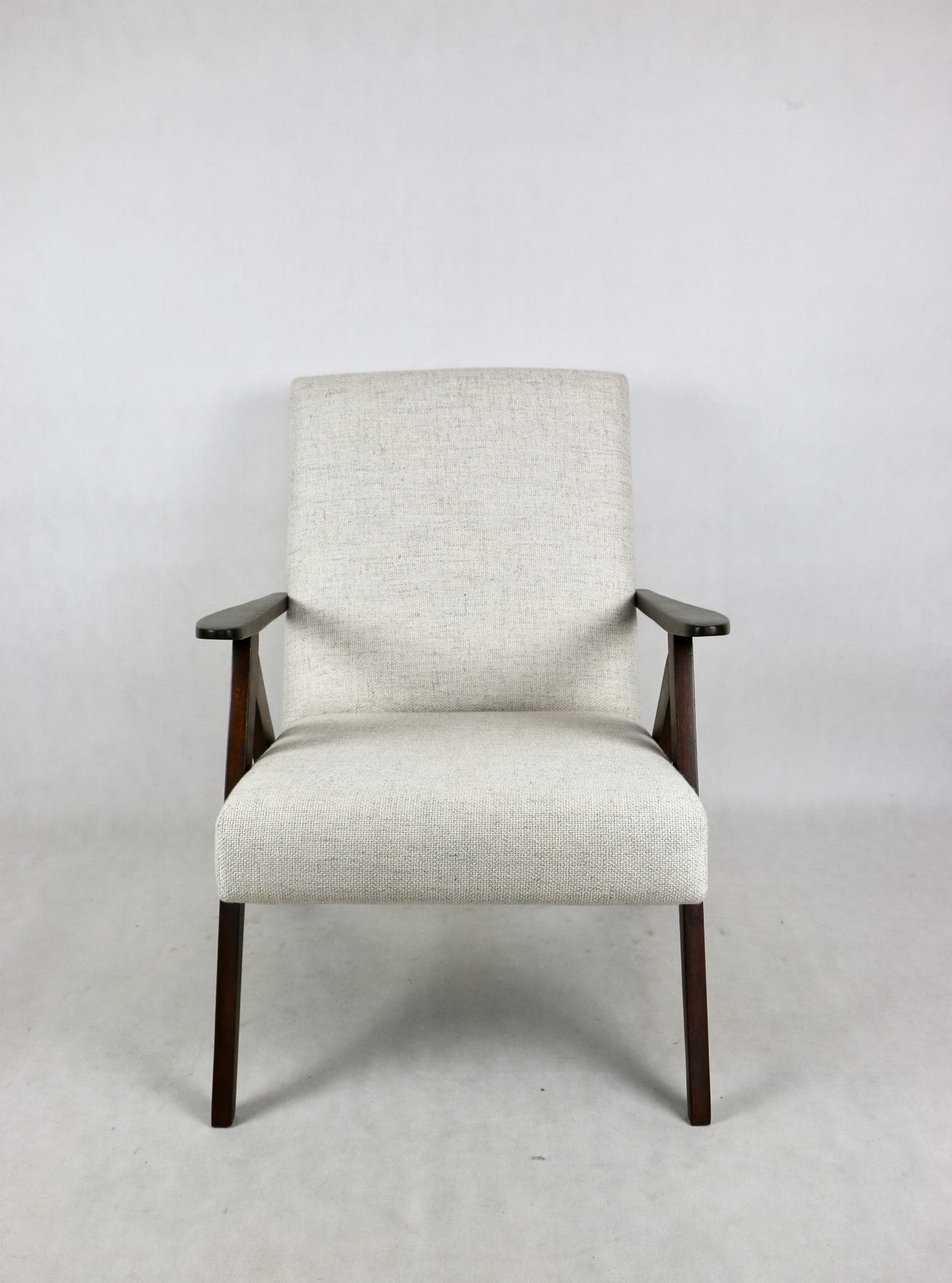 Armchair VAR B-310, ivory bouclé, wood, Poland, 1970s. - 107793