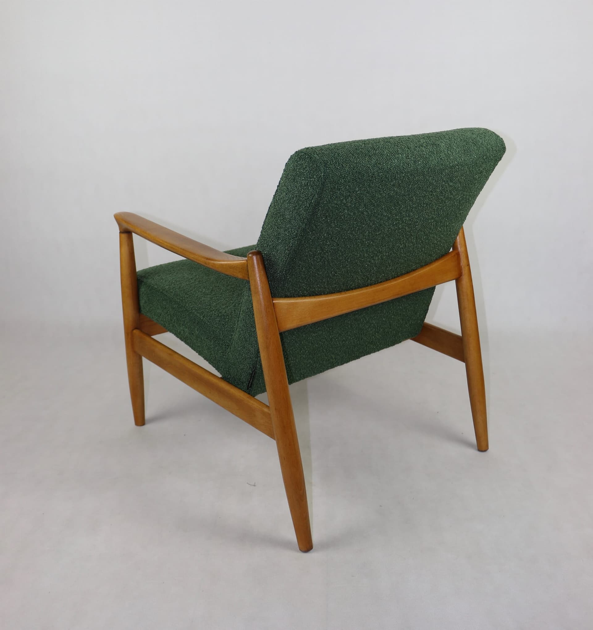 Fotel GFM-64, zielony bouclé, proj. E. Homa, Polska, lata 70. - 107692