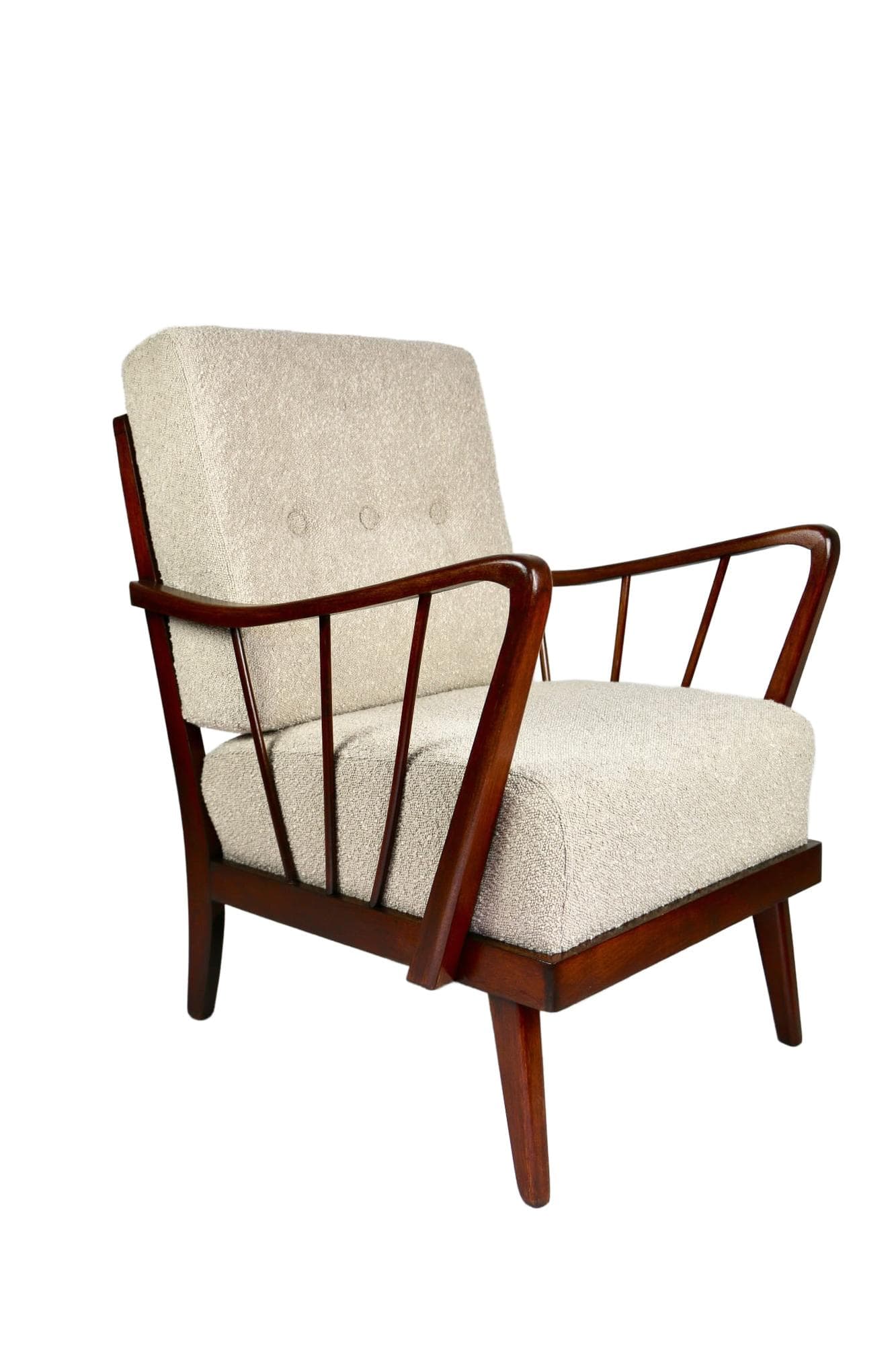 Fotel Art Deco, beżowy bouclé, drewno ciemne, lata 60.