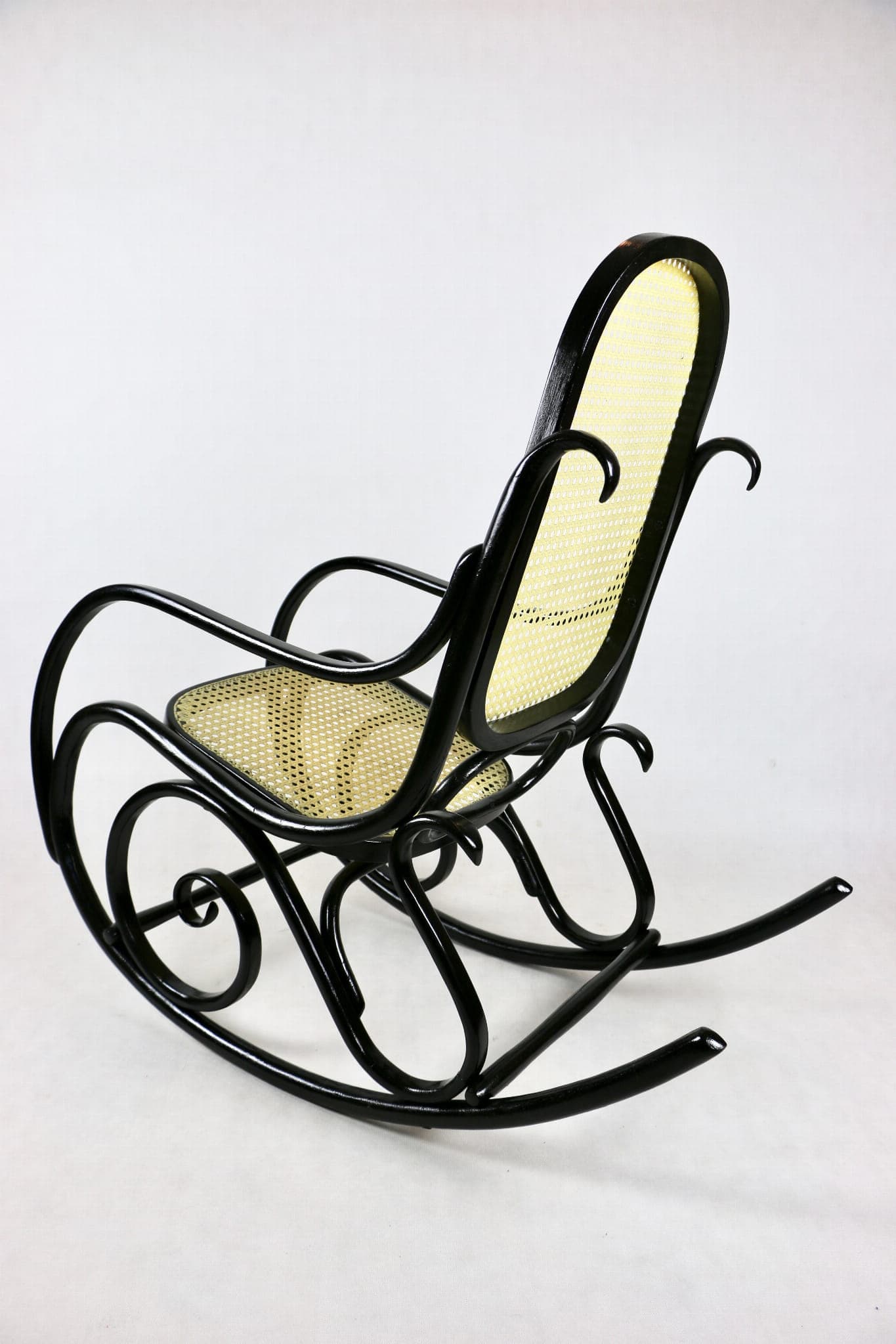 Rocking chair Thonet, black, bentwood cane, 1970s. - 107557