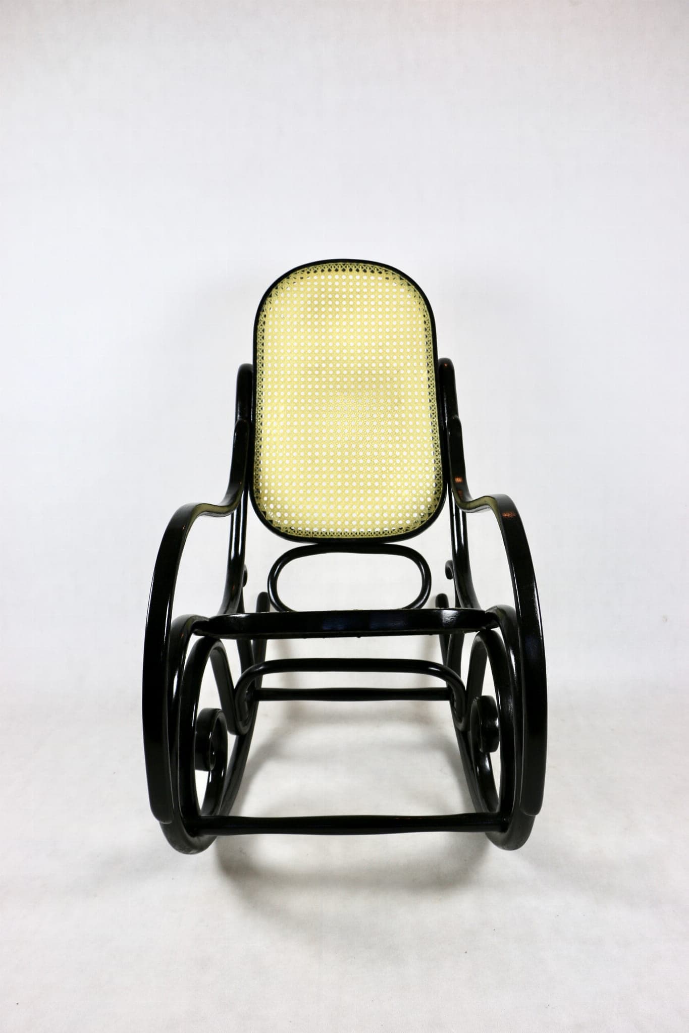 Rocking chair Thonet, black, bentwood cane, 1970s. - 107554