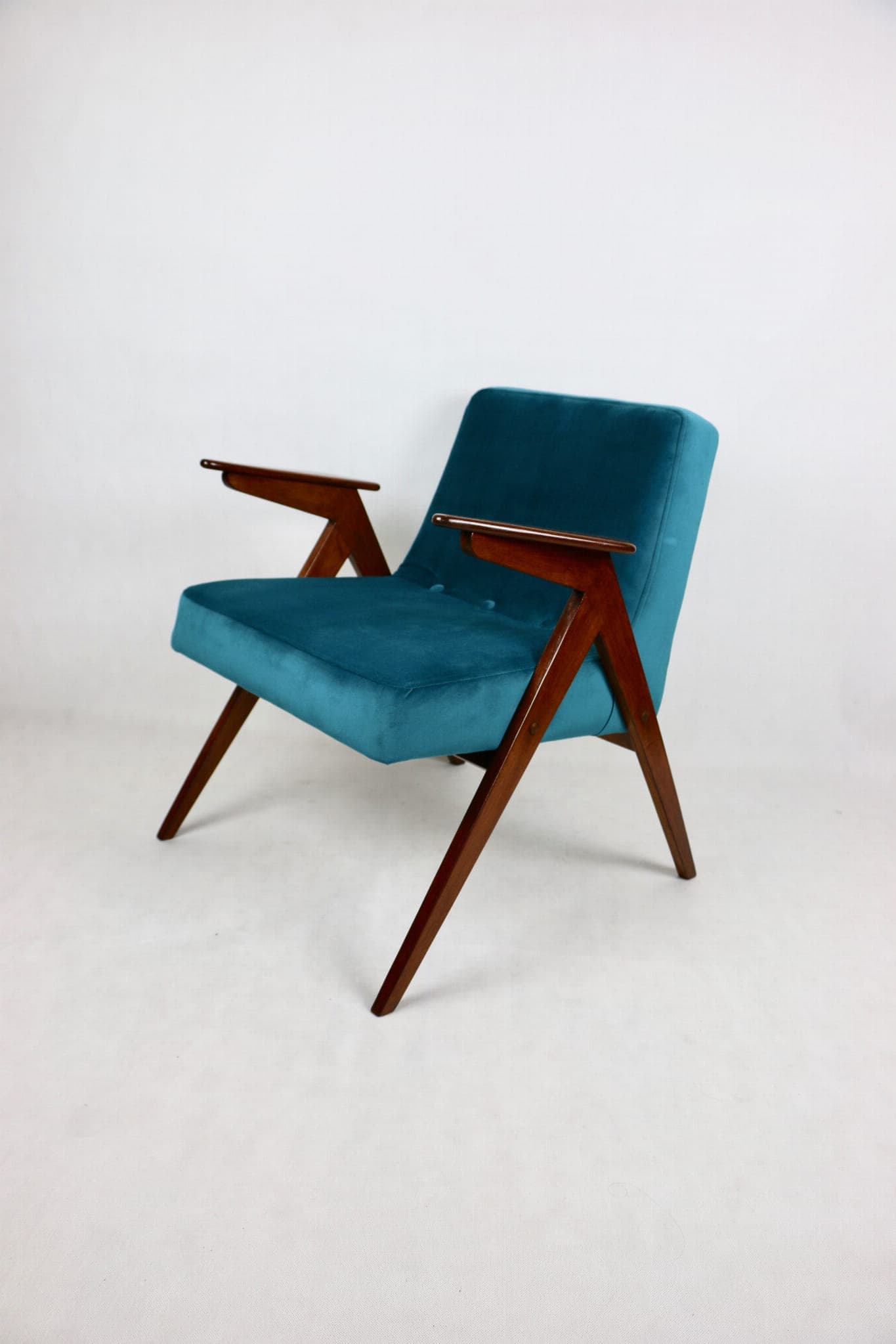 Fotel Bunny, velvet turkusowy, proj. J. Chierowski, Polska, lata 70. - 107394