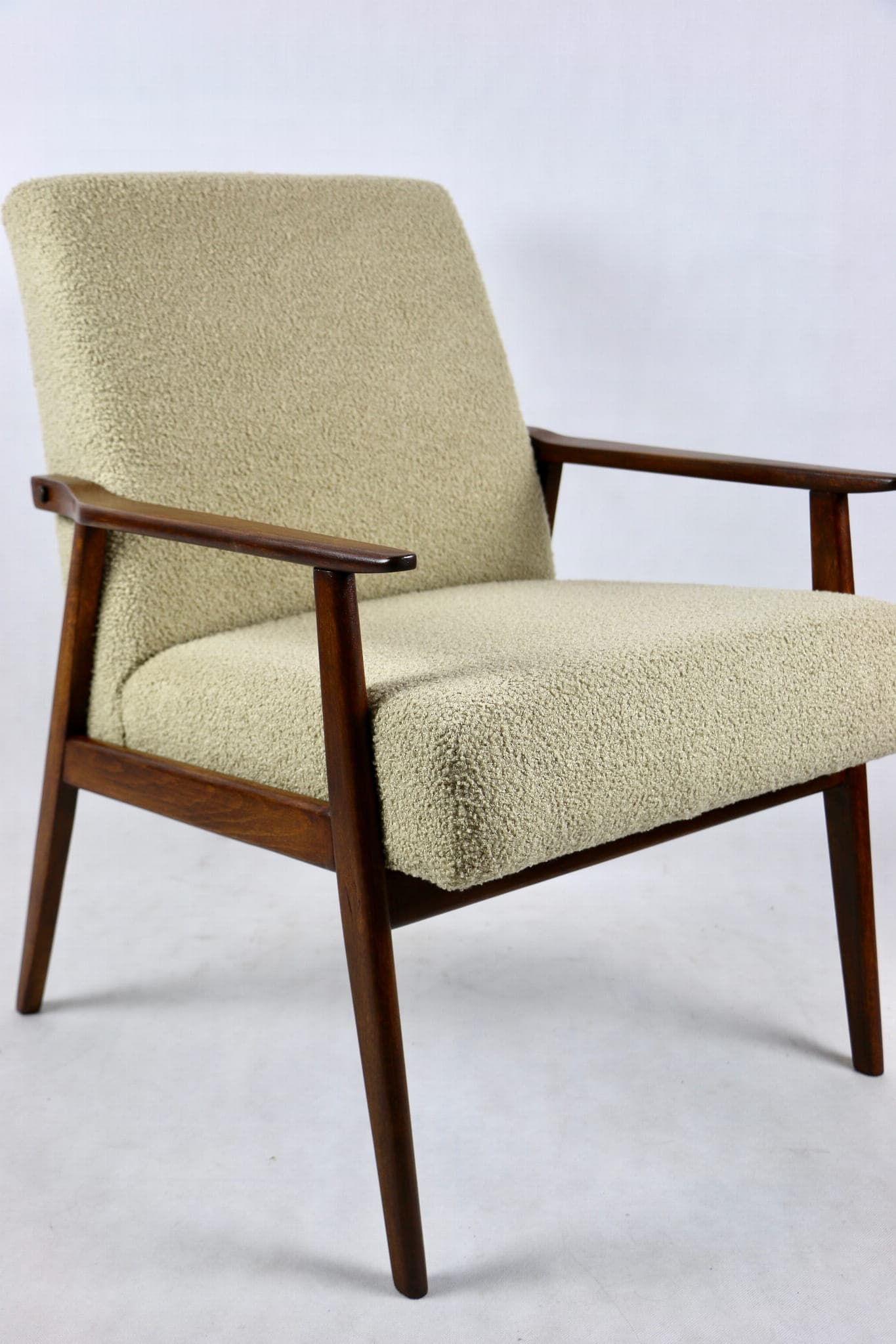 Armchair Śnieżnik, beige bouclé, Poland, 1970s. - 107311