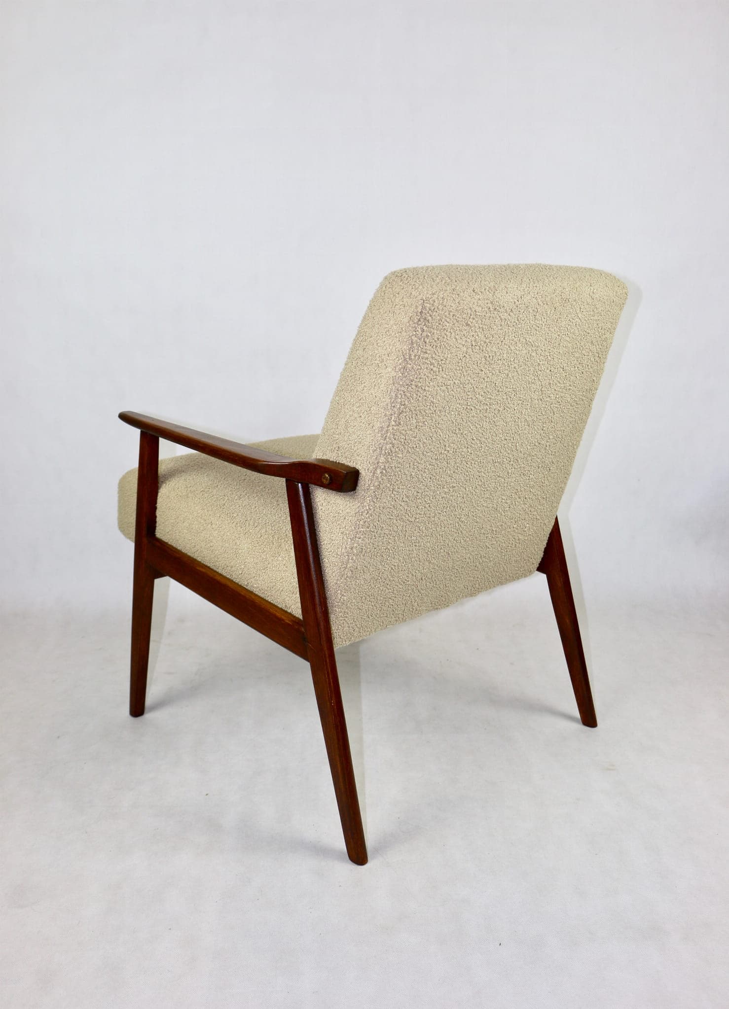 Armchair Śnieżnik, beige bouclé, Poland, 1970s. - 107315