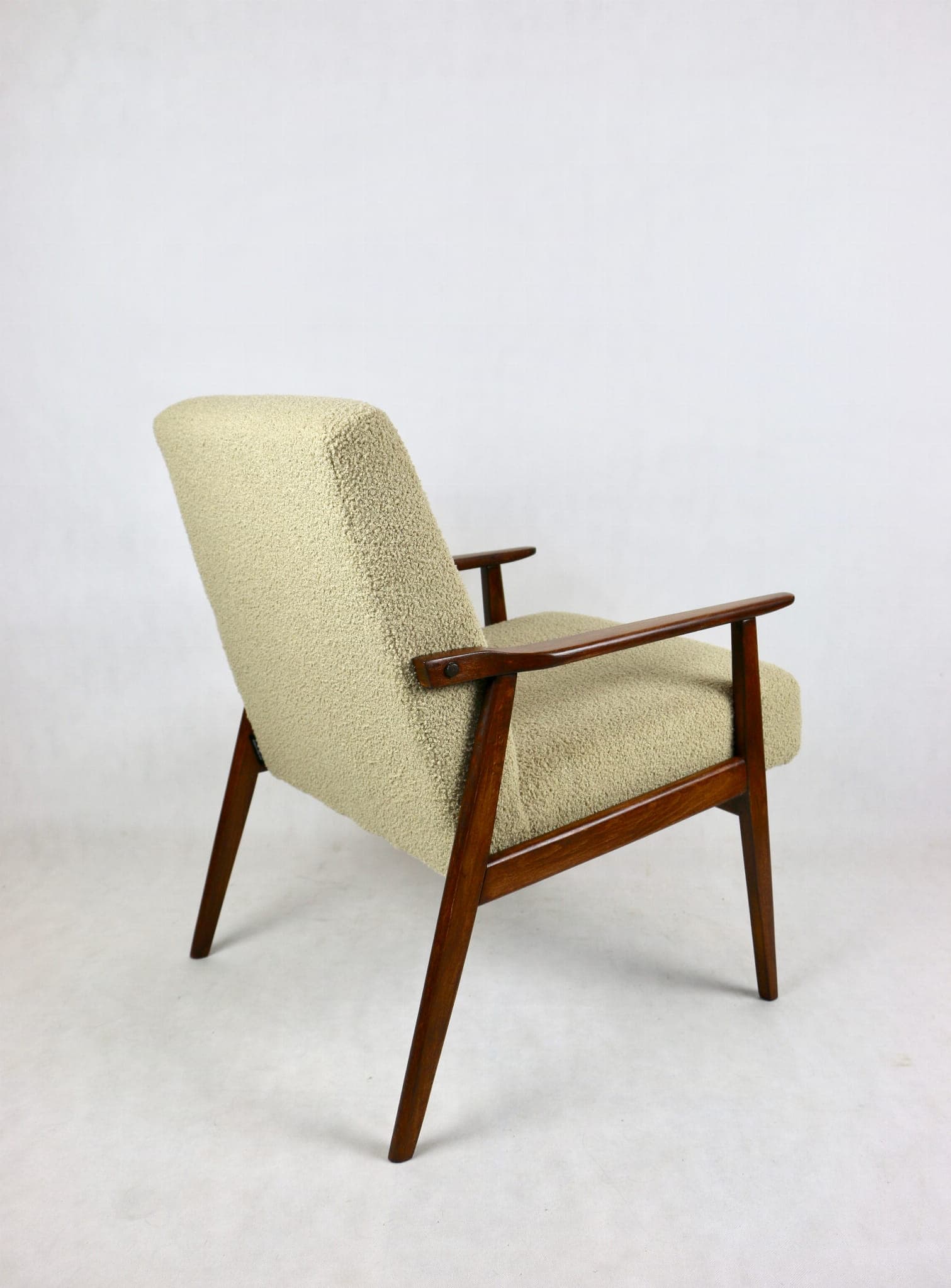 Armchair Śnieżnik, beige bouclé, Poland, 1970s. - 107313