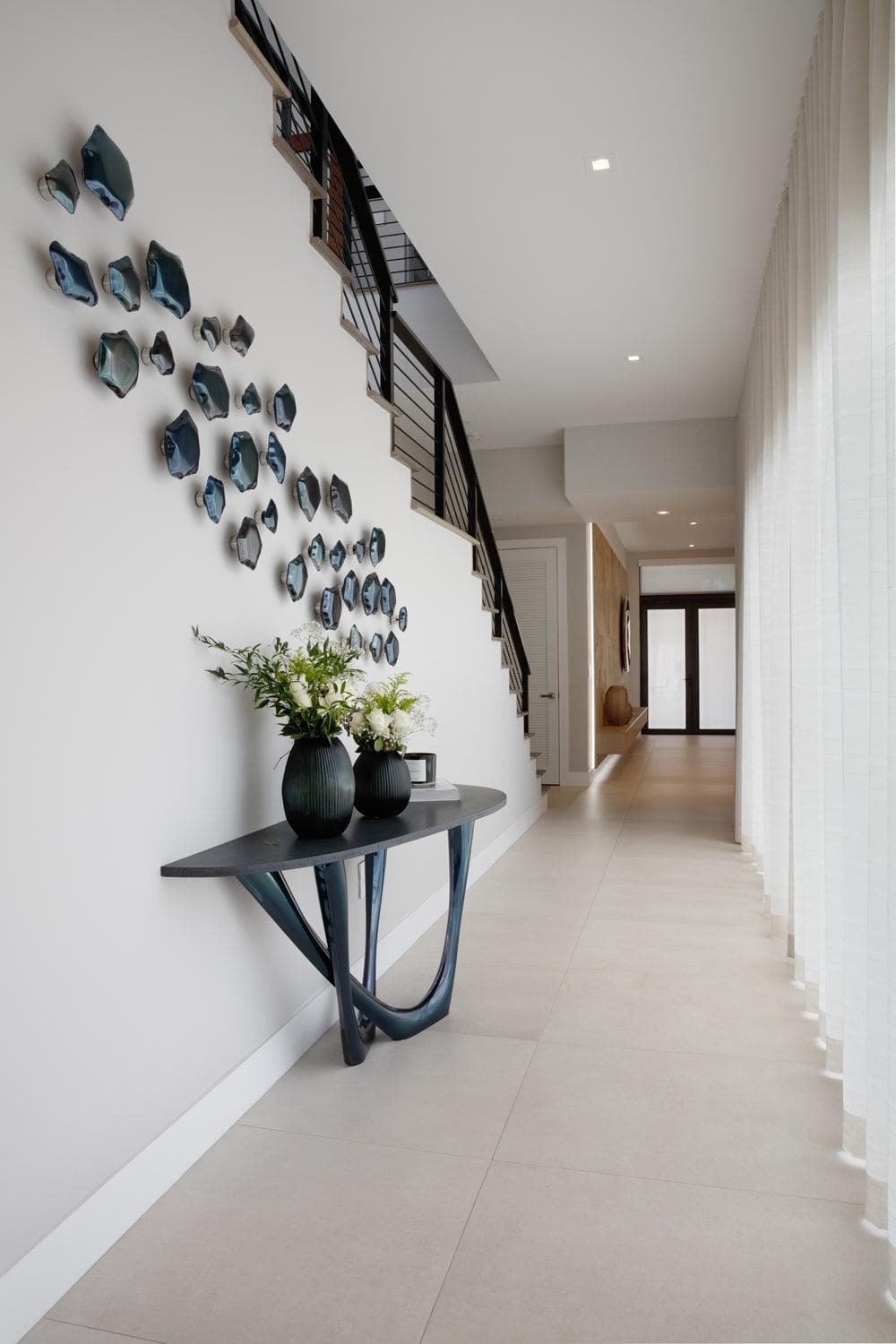 Zestaw osiemnastu wieszaków ściennych KAMYKI ciemnoniebieski, Zieta Studio - 122054