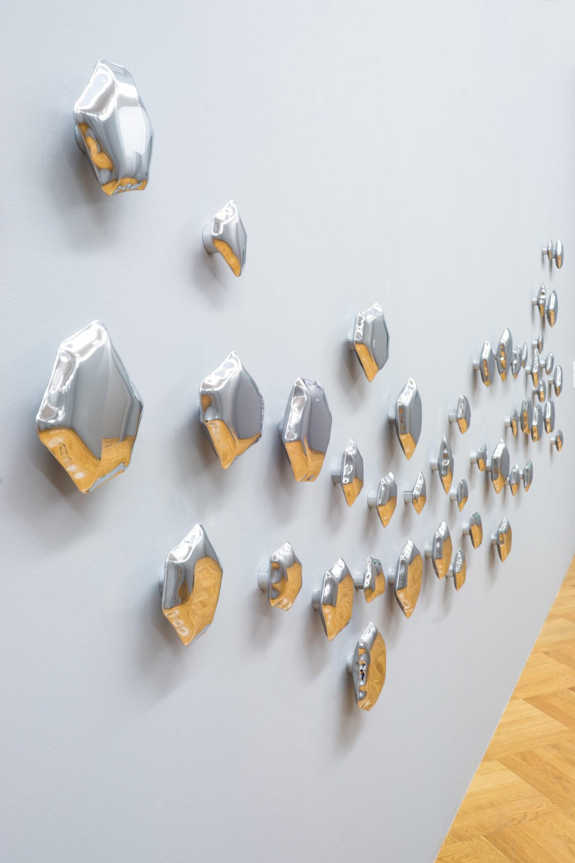 Zestaw sześciu wieszaków ściennych KAMYKI, srebrny, Zieta Studio - 121839