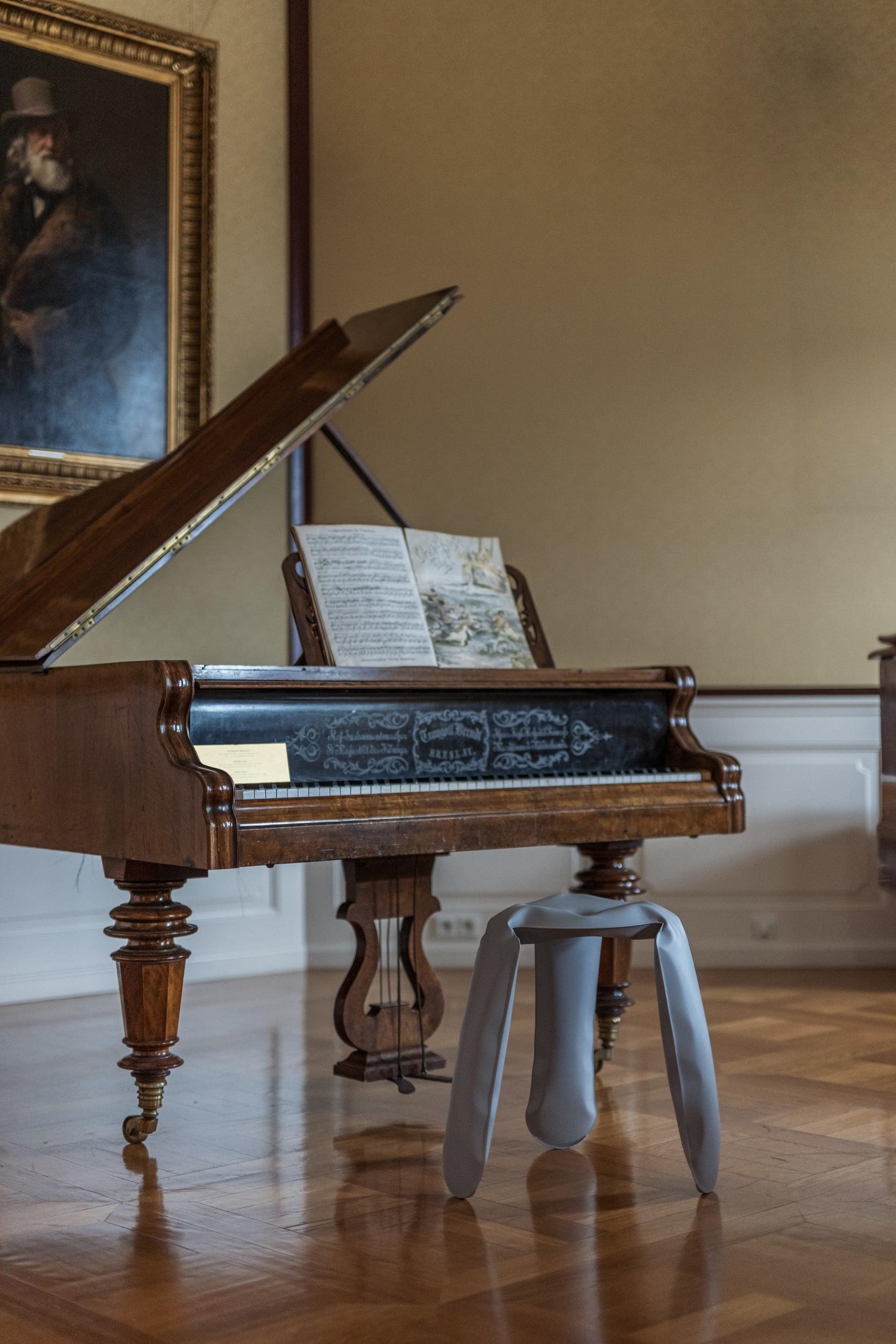 Stołek PLOPP beżowy 65 cm, Zieta Studio - 120606