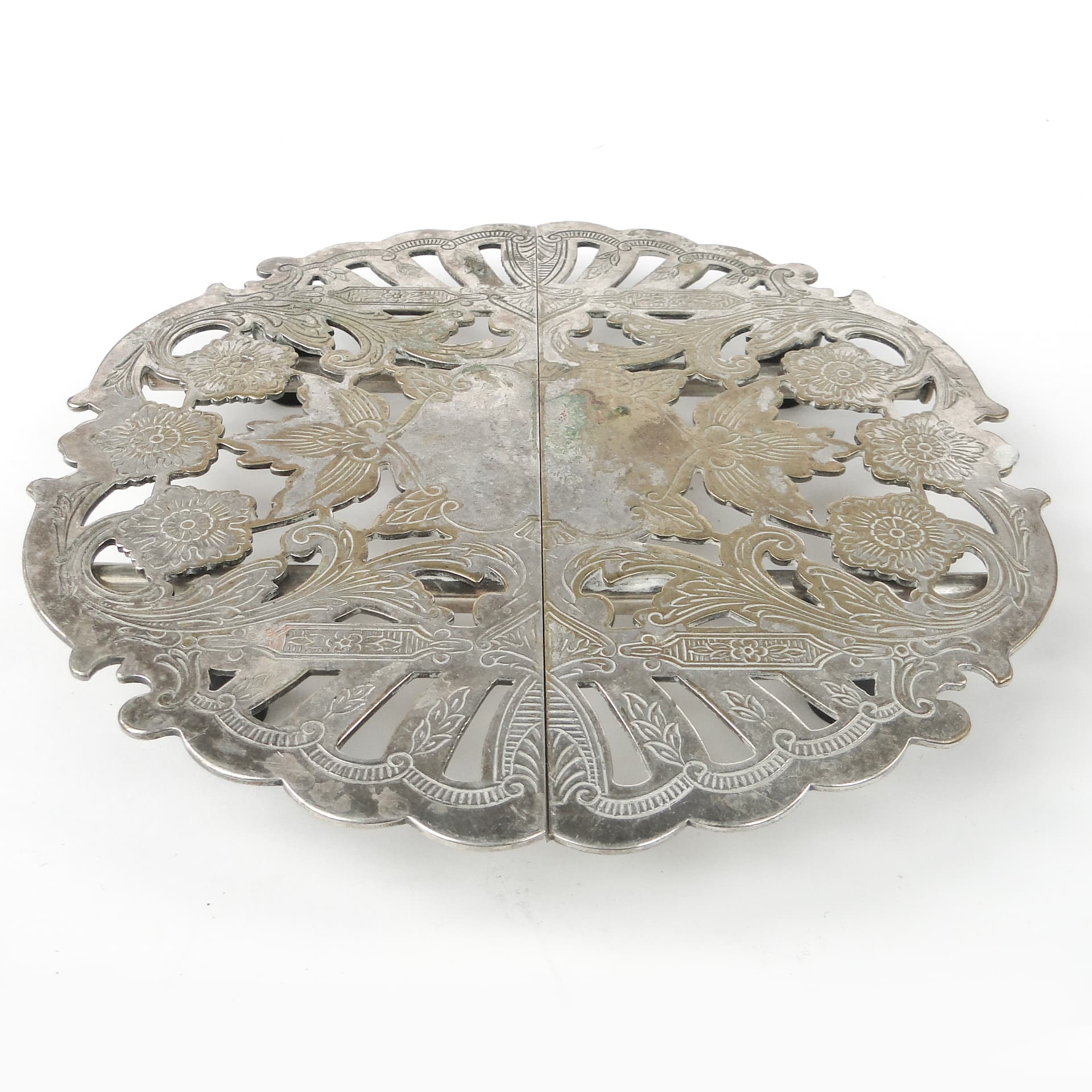 Taca pod gorące naczynia Rococo, mosiądz srebrzony, Dania, lata 60. - 108962