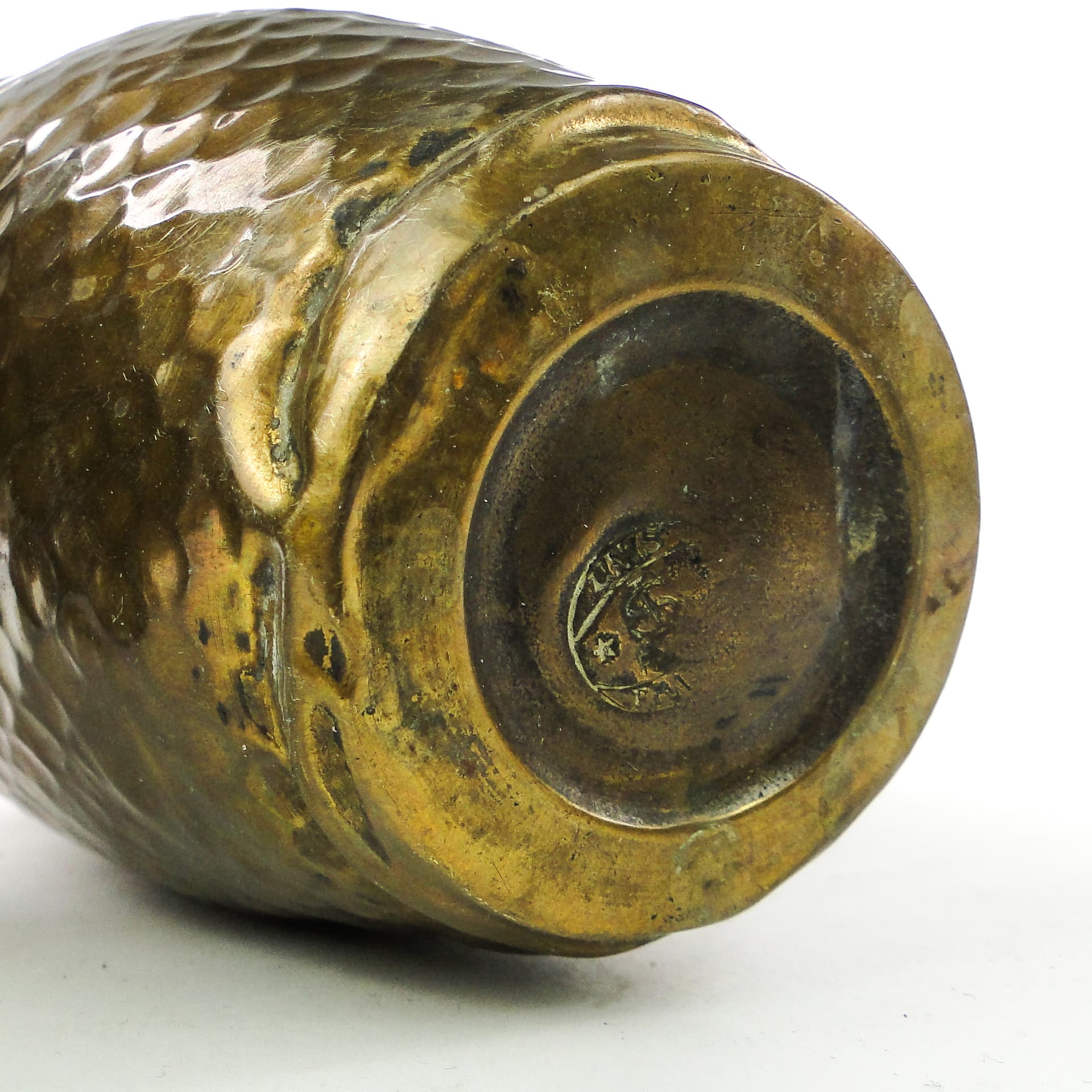 pair of Art Nouveau amphorae, brass, France, early 20th c. - 109019