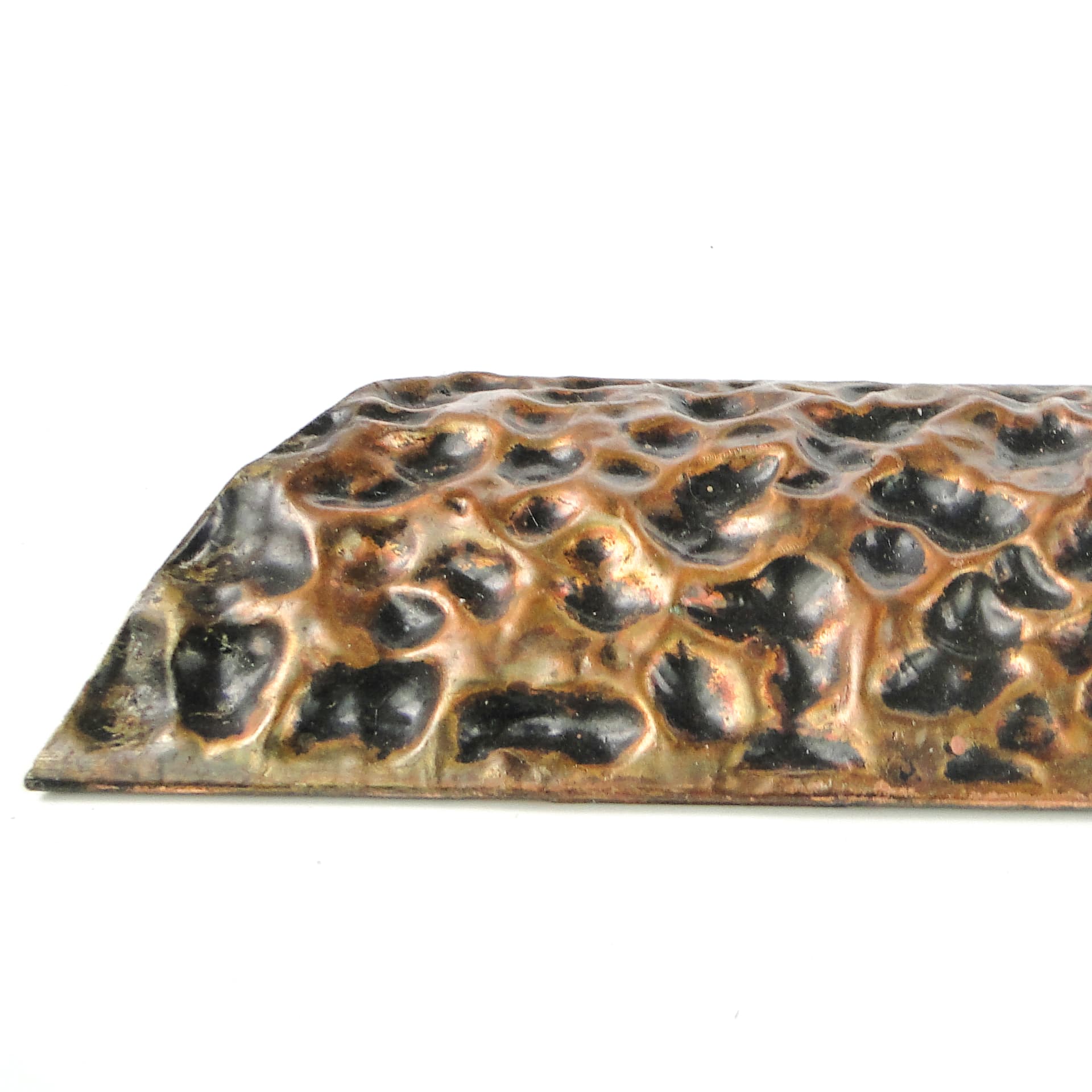 Wall sconce, postmodernism brutalism, hammered copper, Poland, 1970s. - 109092