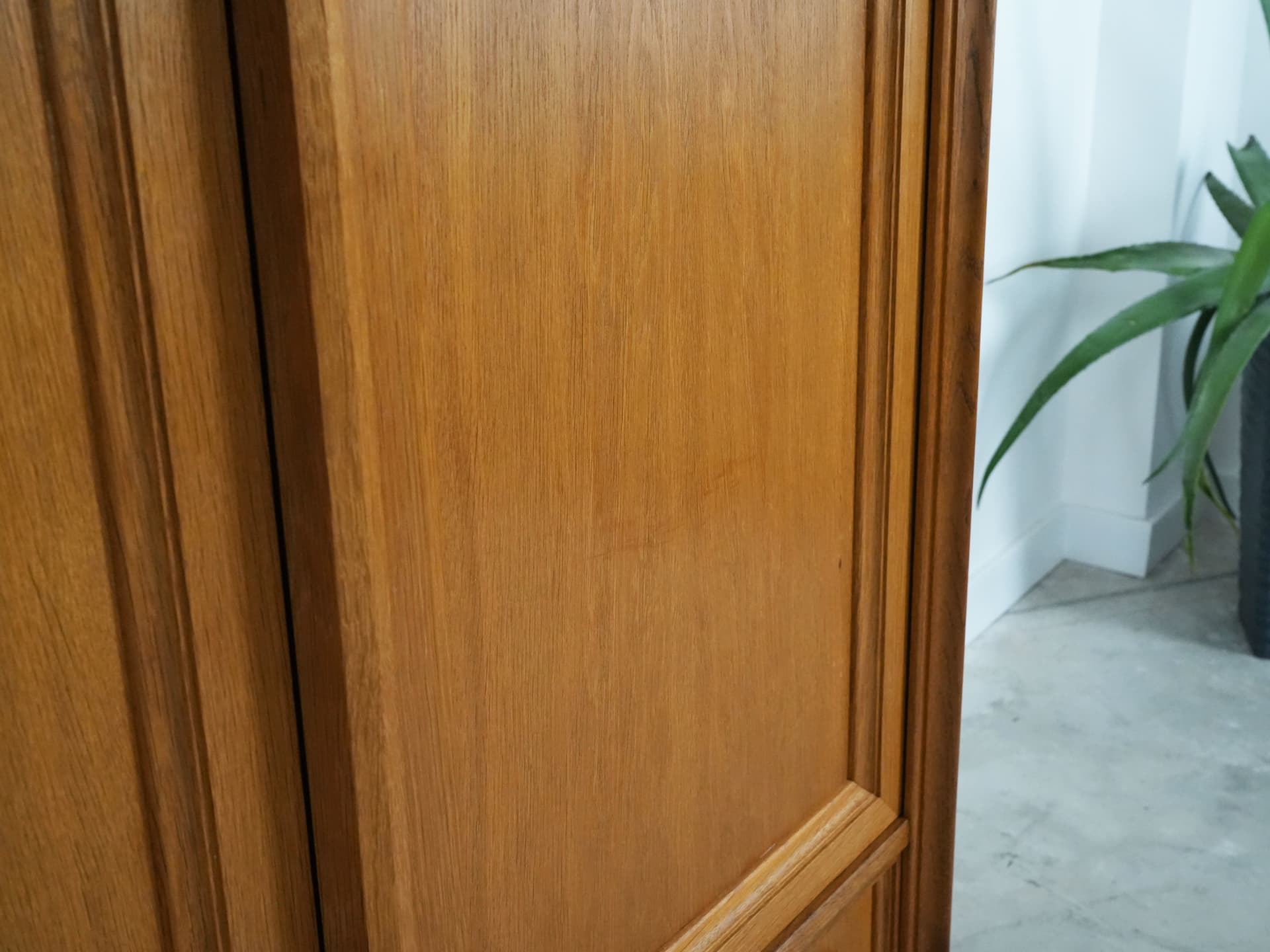 Highboard, dąb jasnobrązowy, Dania, lata 60. - 109186