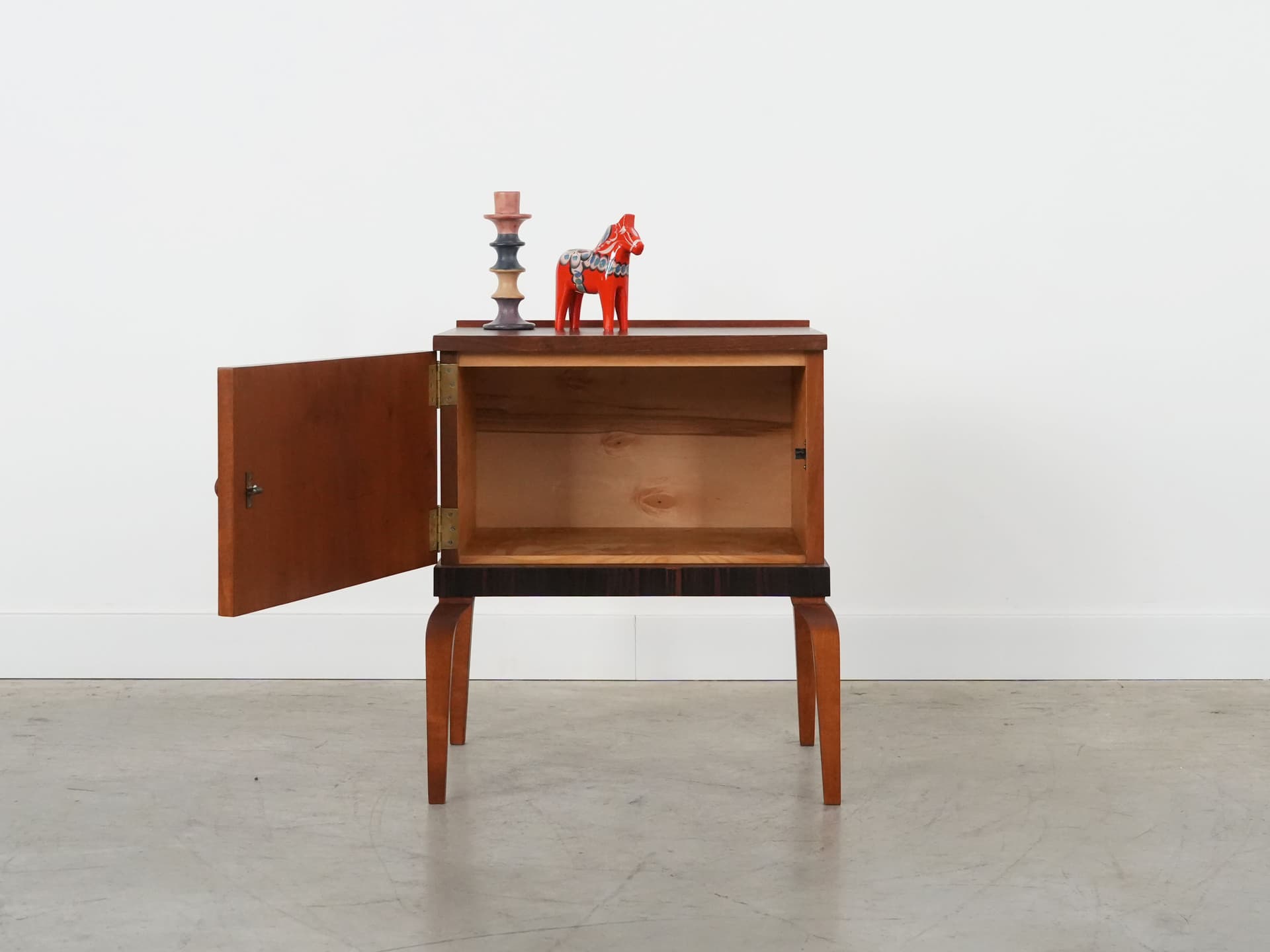 Szafka, orzech ciemny, Dania, lata 60. - 109402