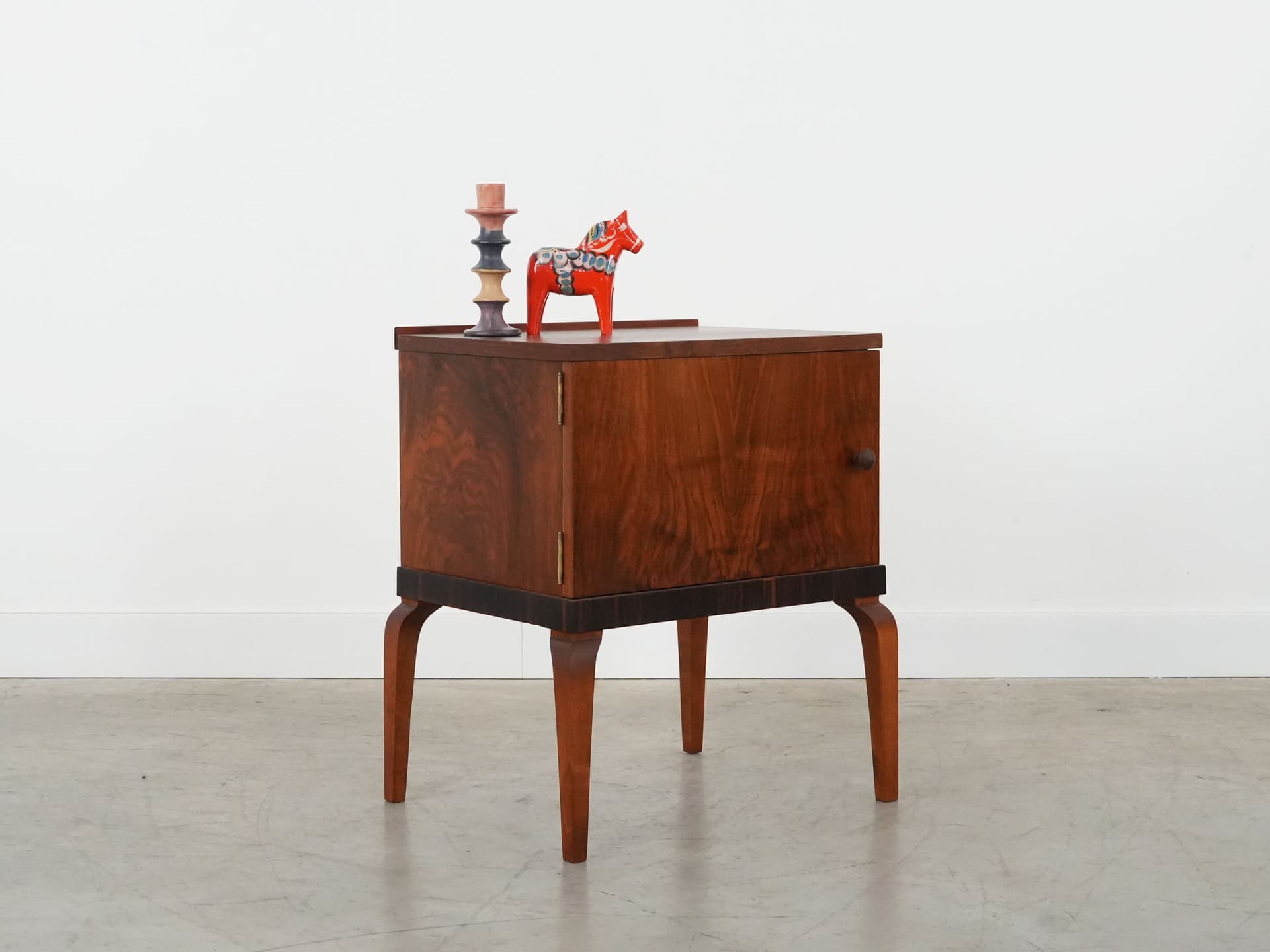 Szafka, orzech ciemny, Dania, lata 60. - 109404