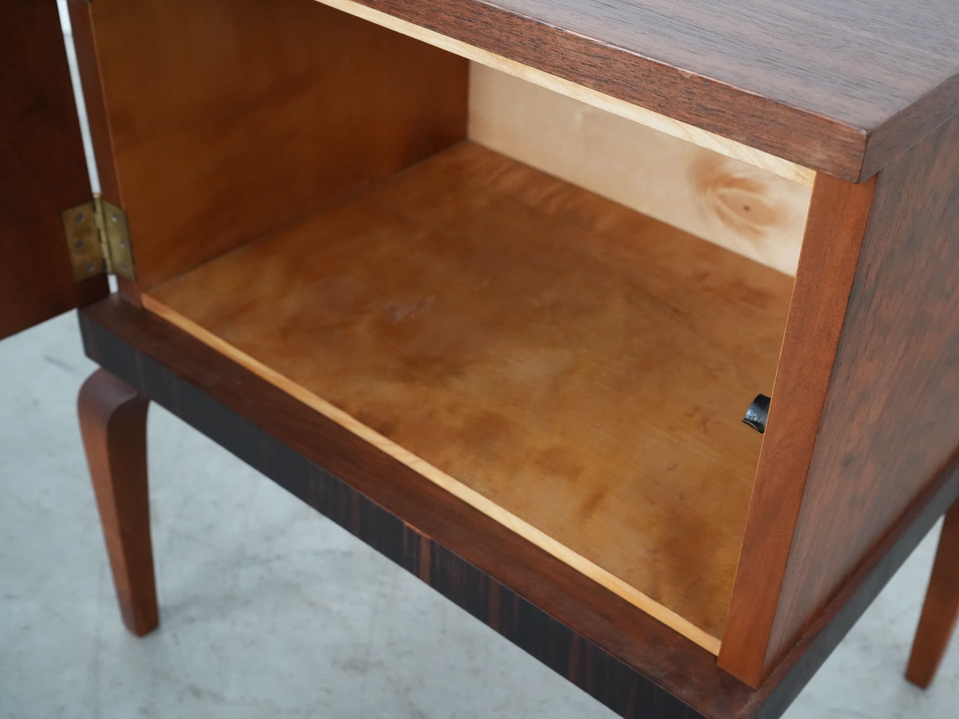 Szafka, orzech ciemny, Dania, lata 60. - 109411