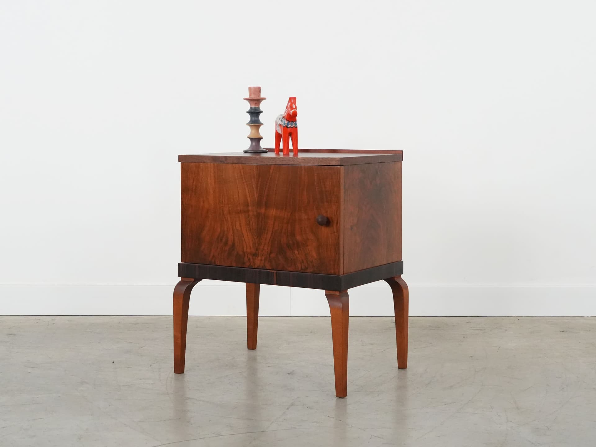 Szafka, orzech ciemny, Dania, lata 60. - 109403