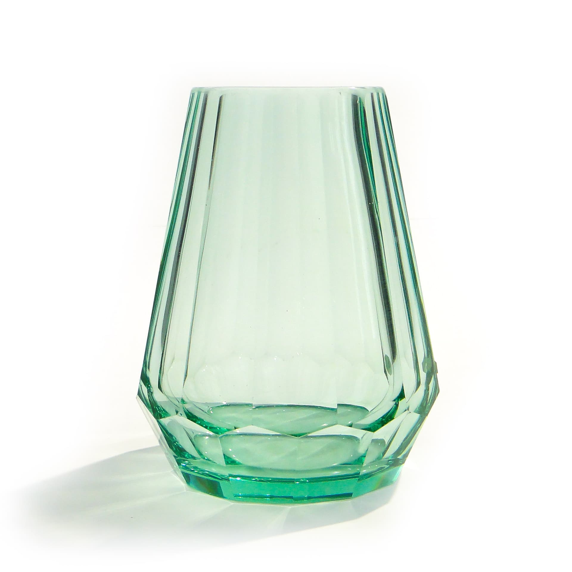 Wazon Viennese Secession, kryształ zielony, proj. J. Hoffmann, Czechy, lata 50. - 7817