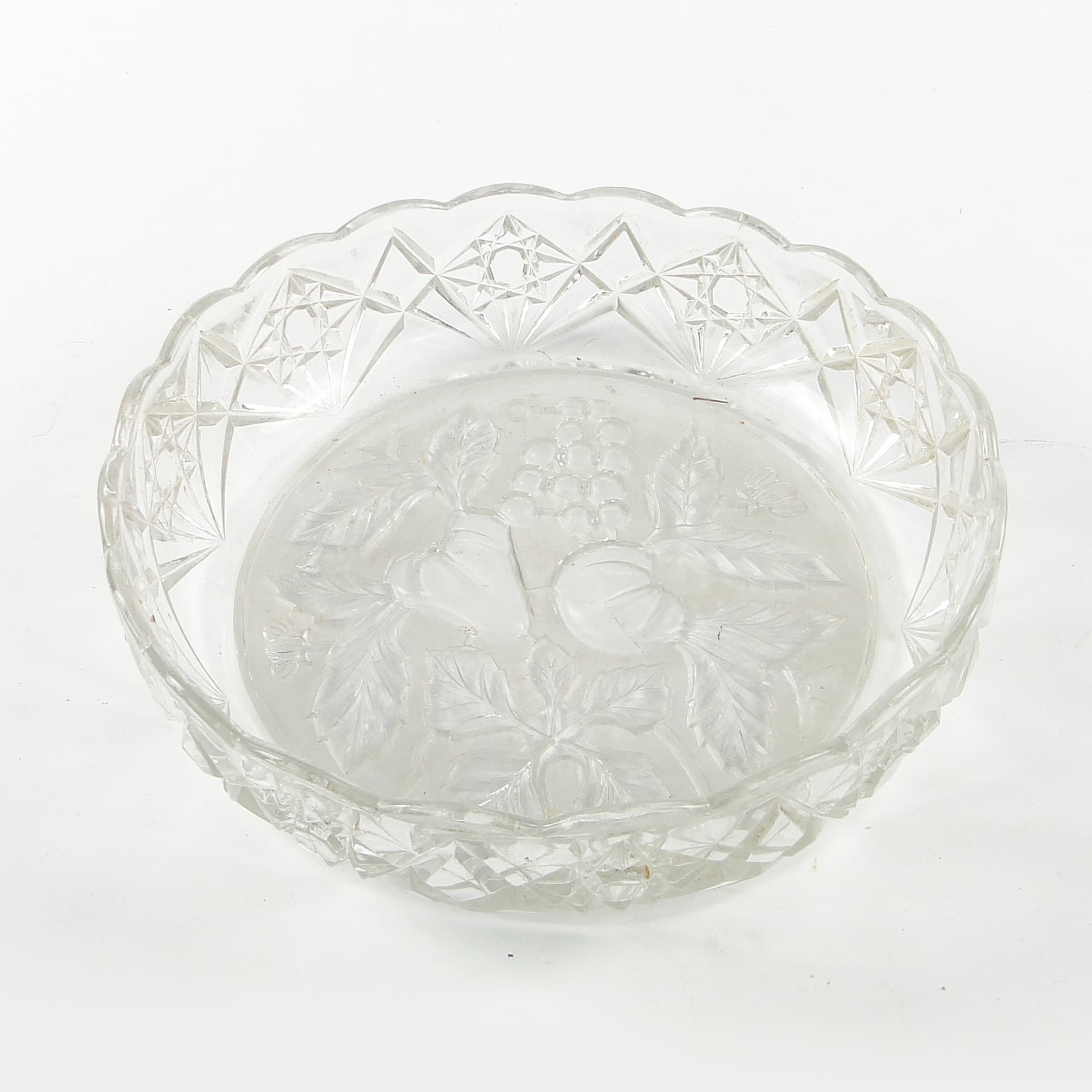 Fruit platter, pressed glass, Ząbkowice, Poland, 1970s. - 109591