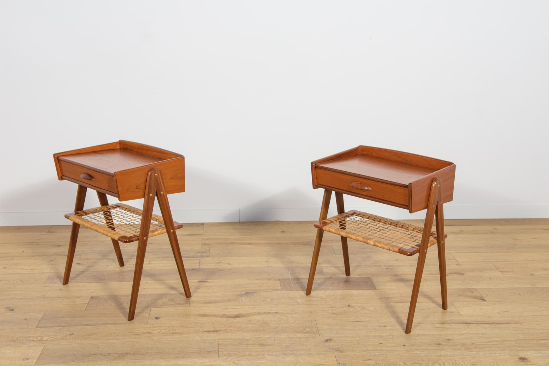 Para stolików nocnych, proj. Soren Rasmussen, Dania, lata 60. - 109677