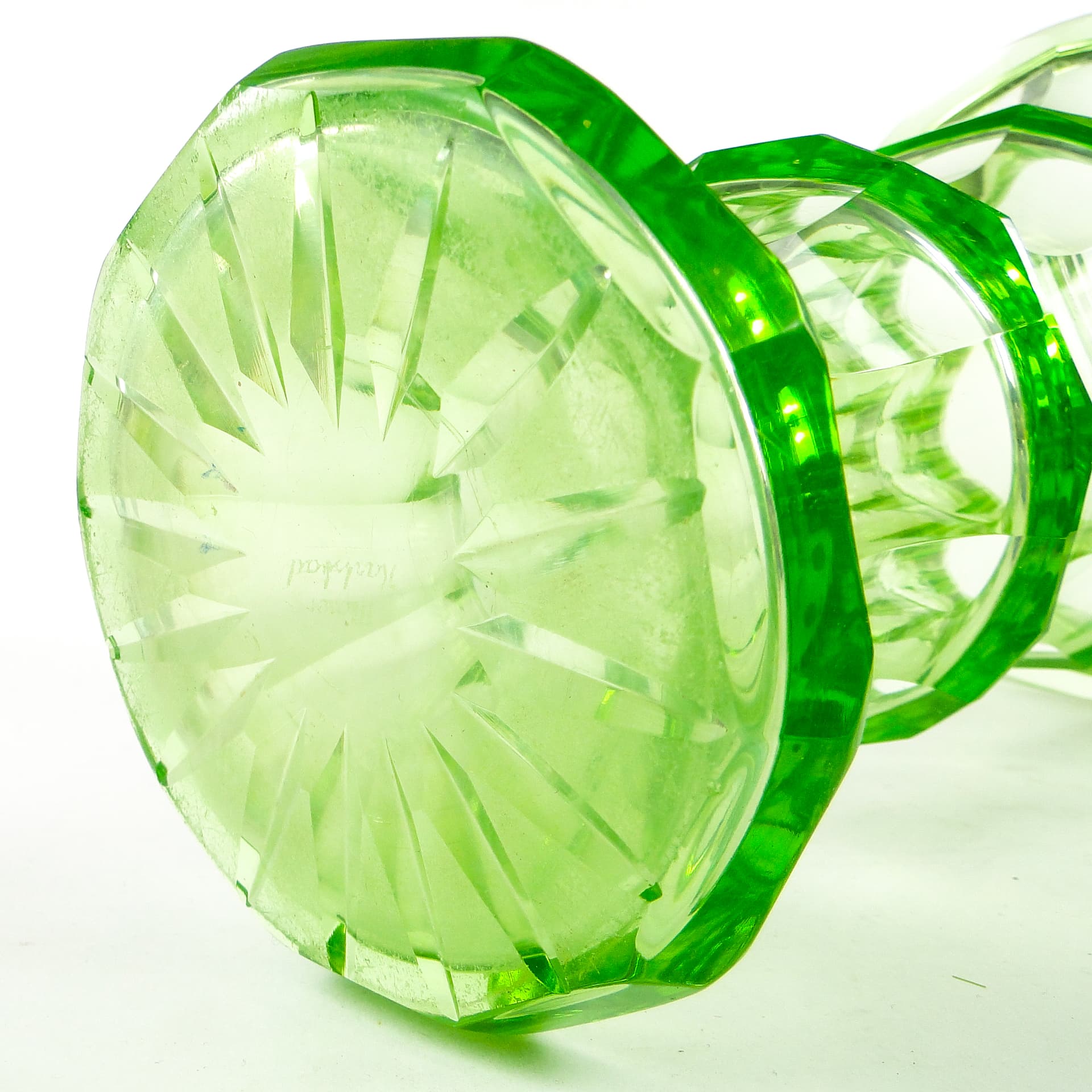 Wazon Art Deco, szkło uranowe, Bohemia, Czechosłowacja, lata 30. - 109999