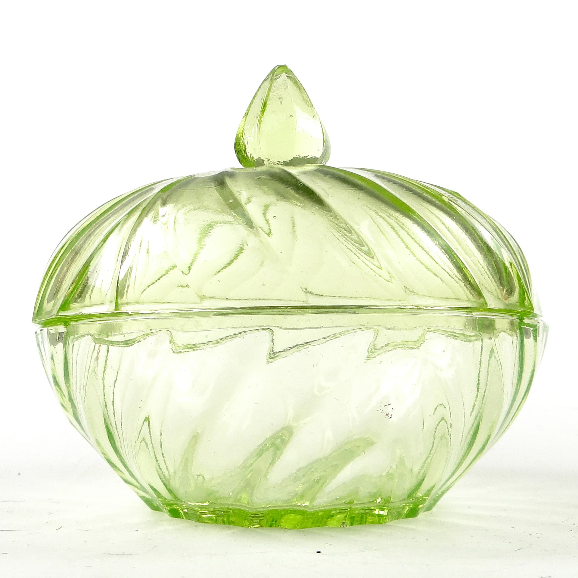 Bomboniera z pokrywką Art Deco, szkło uranowe prasowane, Polska, lata 30. - 110172