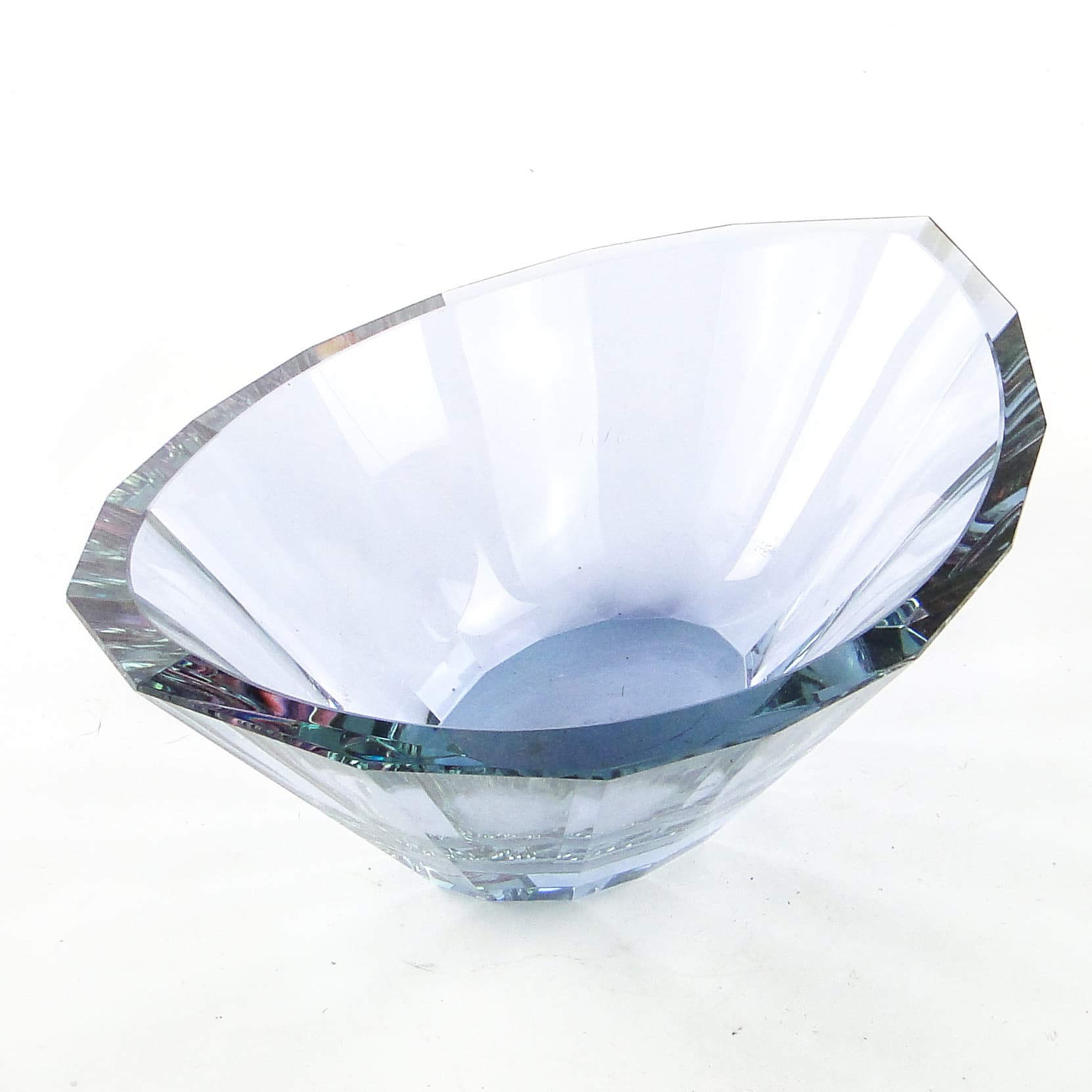 Art Deco jardiniere, alexandrite glass, Bohemia, Czechoslovakia, 1930s. - 110332