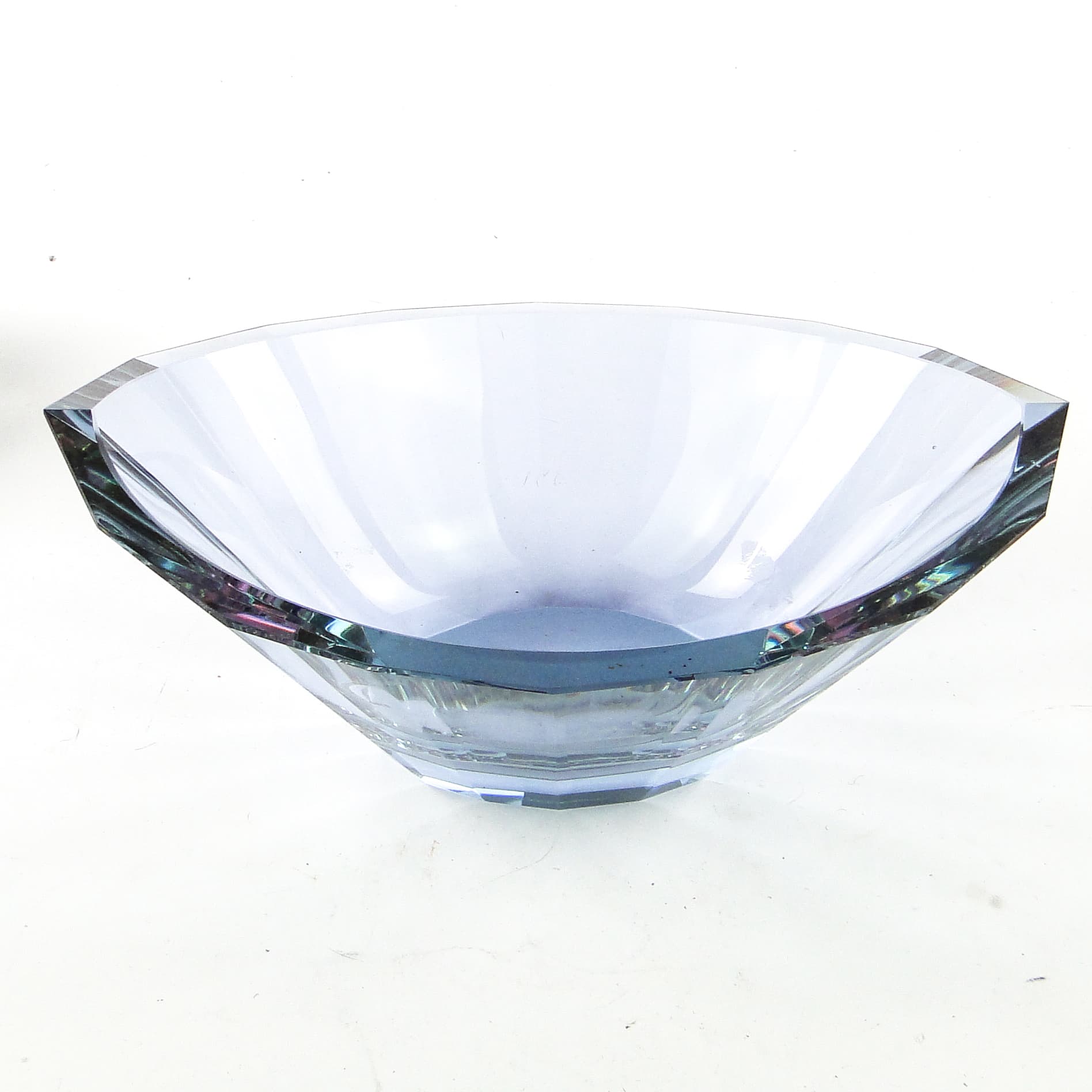 Art Deco jardiniere, alexandrite glass, Bohemia, Czechoslovakia, 1930s. - 110330