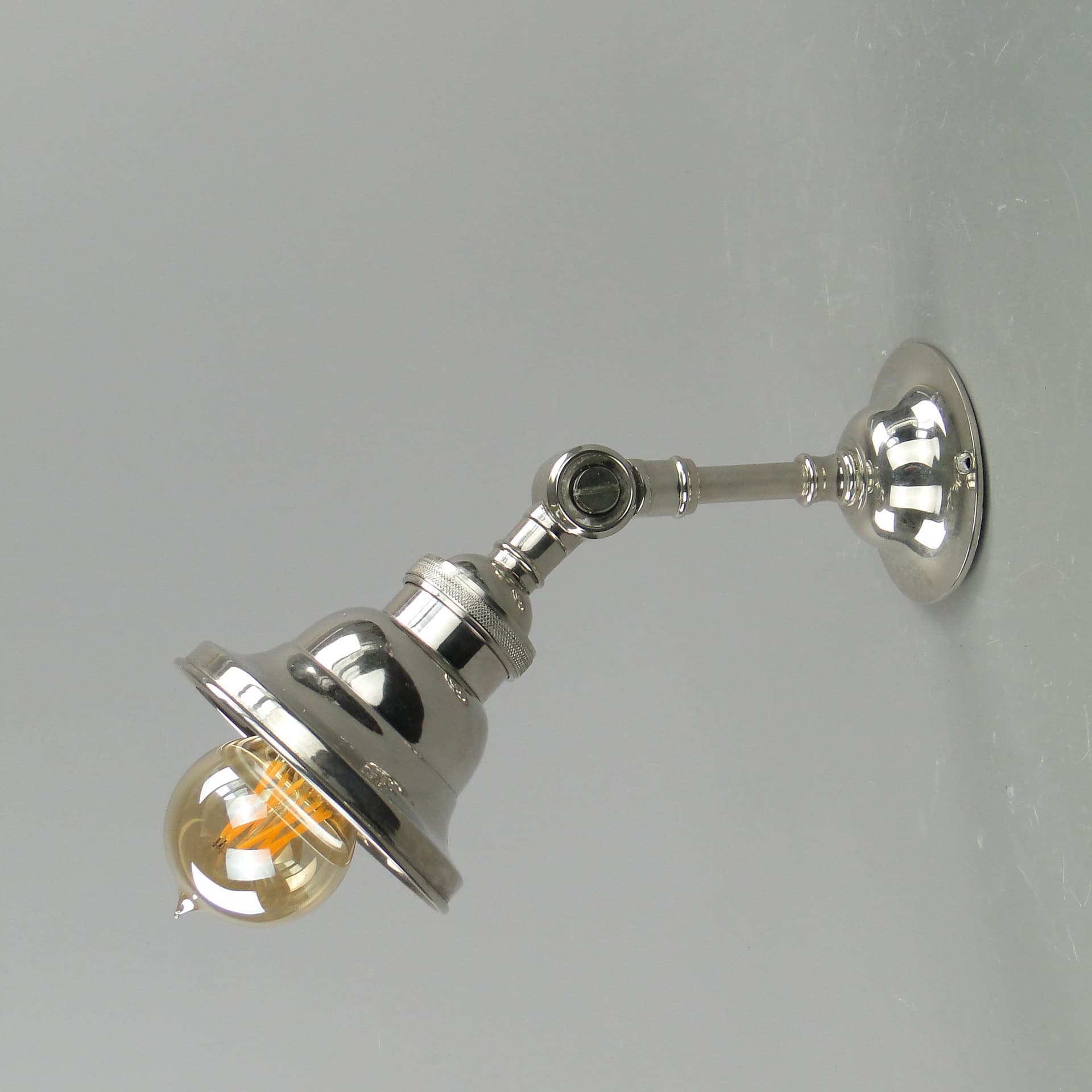 Wall sconce Art Deco, silver, brass, United Kingdom, 1930s. - 7988