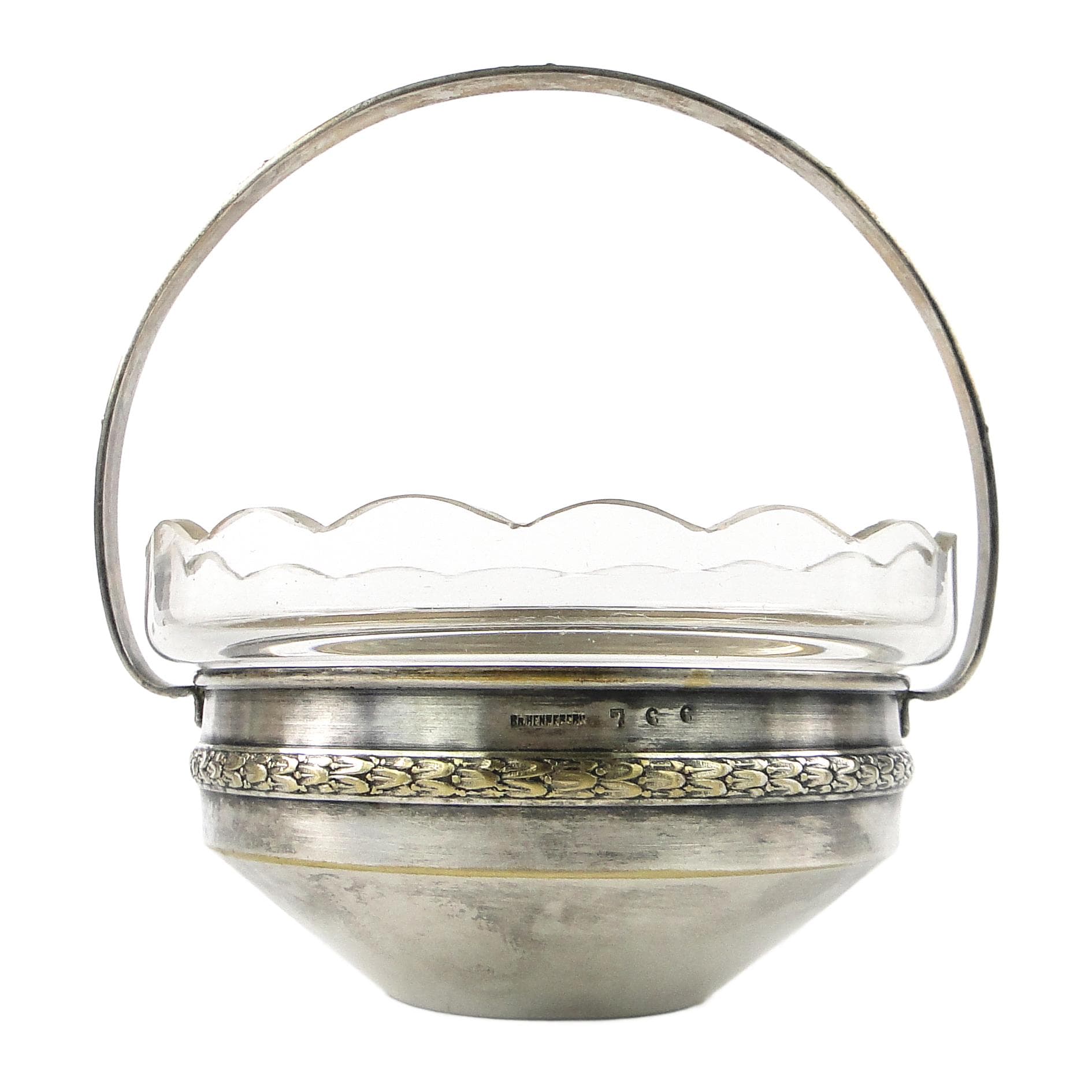 Cukiernica koszyczkowa Eklektyzm, mosiądz srebrzony, kryształ, Polska, lata 30.