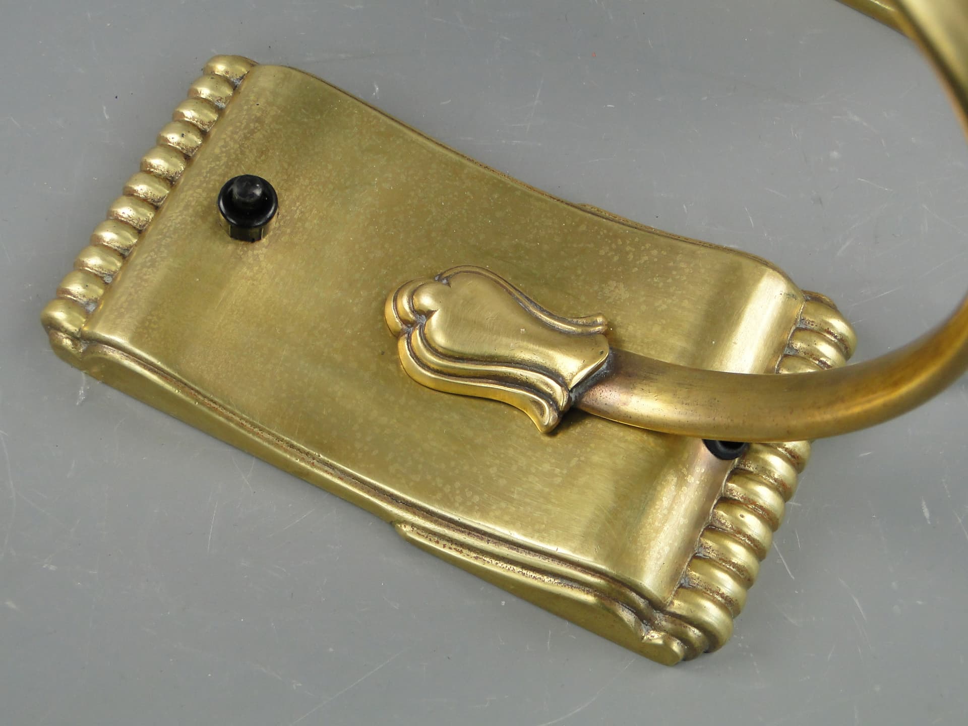 Para lamp stołowych Art déco, mosiądz złoty, szkło białe, Polska, lata 20. - 8058