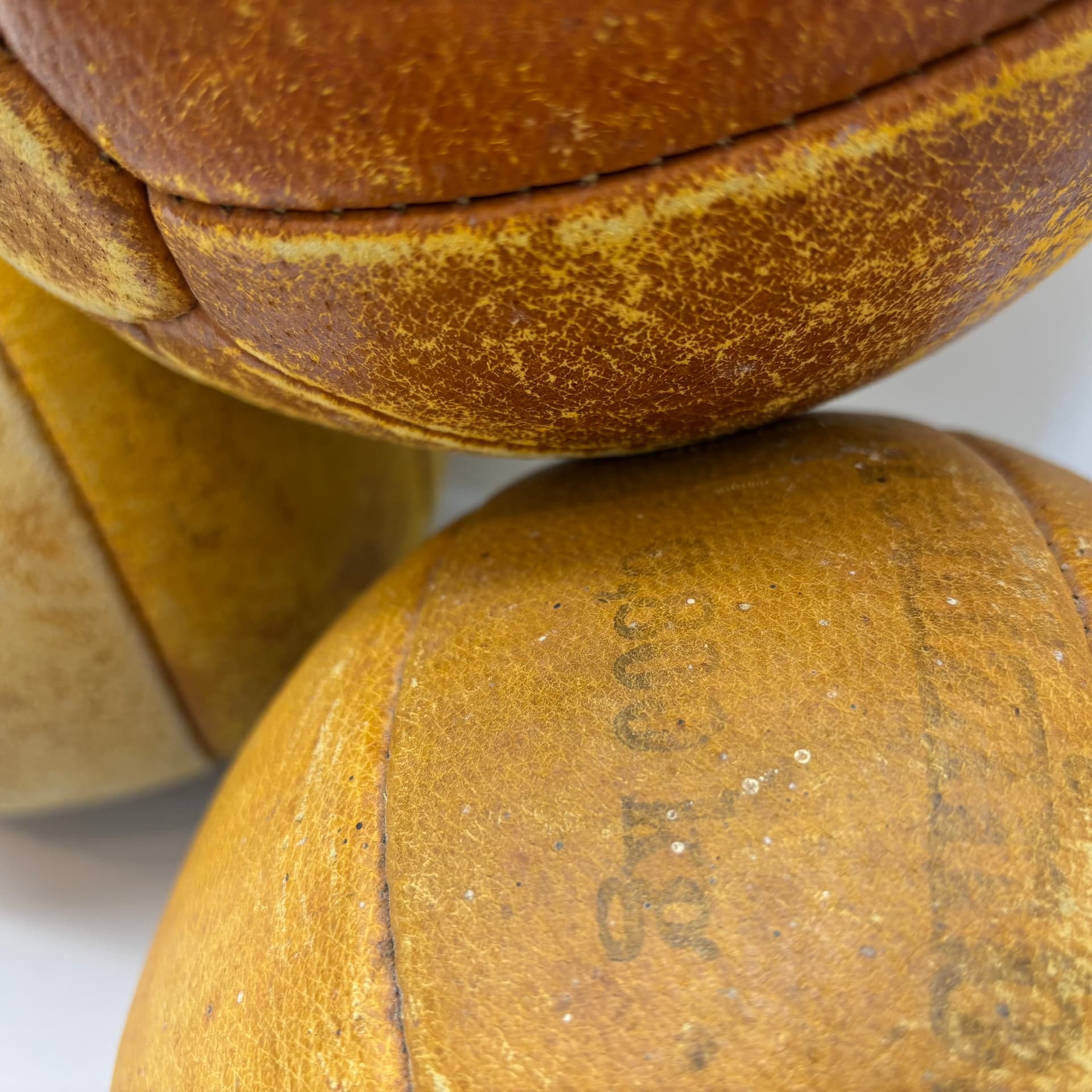 Komplet piłek lekarskich, brązowy, skóra naturalna, Niemcy, lata 70. - 111497