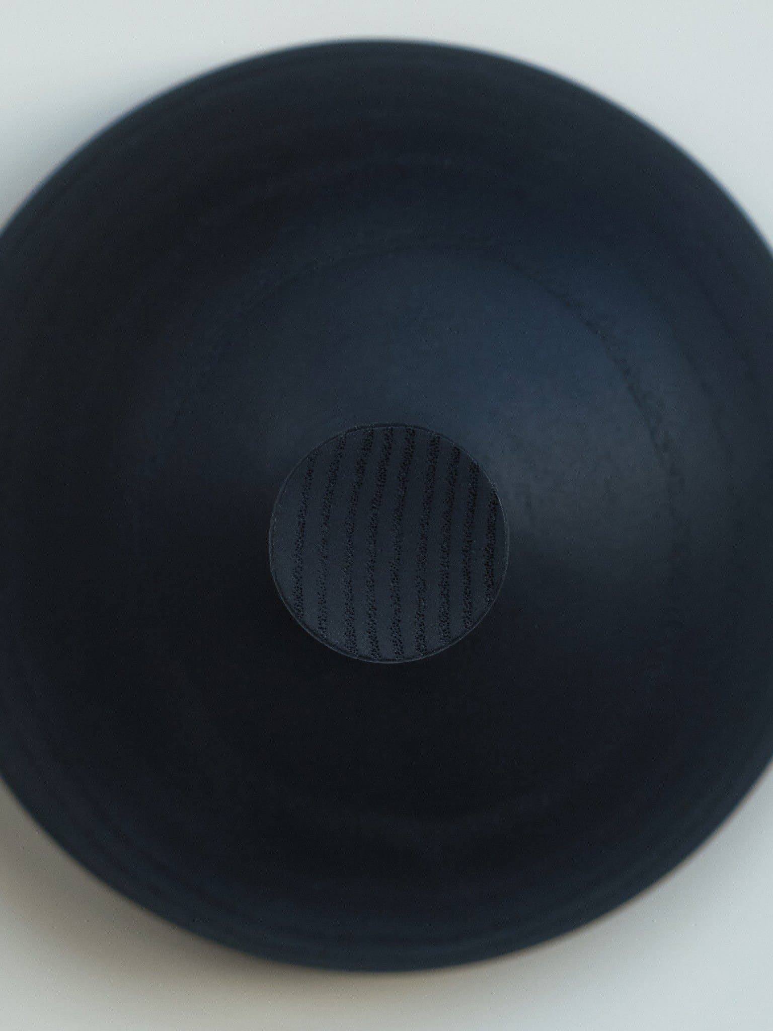 Zestaw dwóch haków ściennych Buste, czarny, proj. Maria Jeglińska-Adamczewska, GestGest - 112218