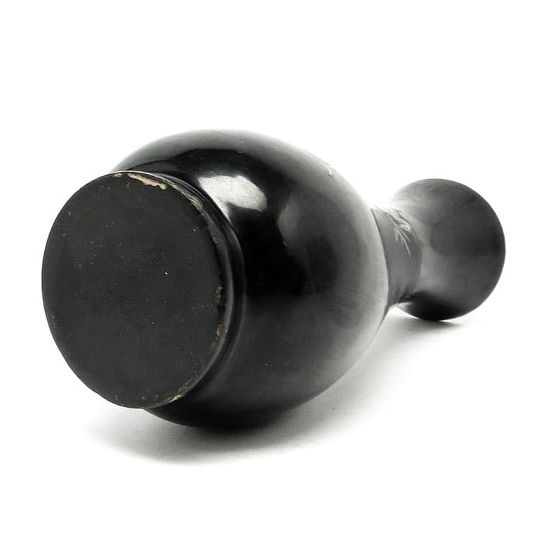 Wazon Oriental, laka czarna, aplikacja z masy perłowej, Japonia, lata 50. - 112480