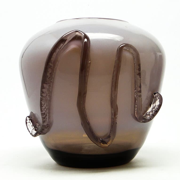 Wazon, polski modernizm, szkło fioletowe, proj. J. Słuczan-Orkusz, Polska, lata 70. - 113435