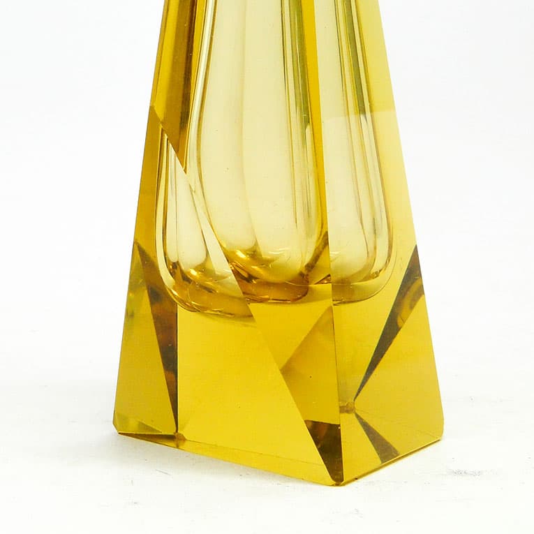 Wazon Art Deco, kryształ żółty, proj. J. Hoffmann, Czechosłowacja, lata 30. - 113657