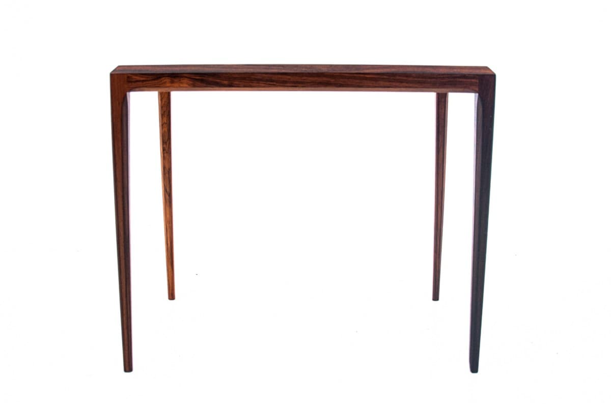 Tekowy stolik pomocniczy z niebieską ceramiką, Dania, lata 60. - 78376