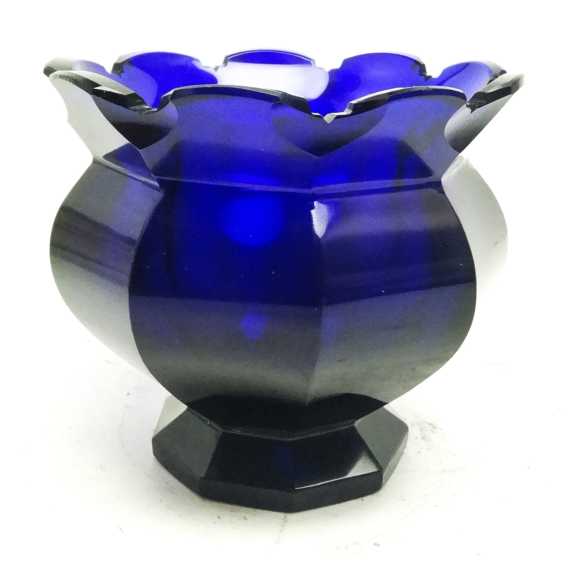 Wazon Biedermeier, szkło kobaltowe, Czechy, XIX w. - 116447