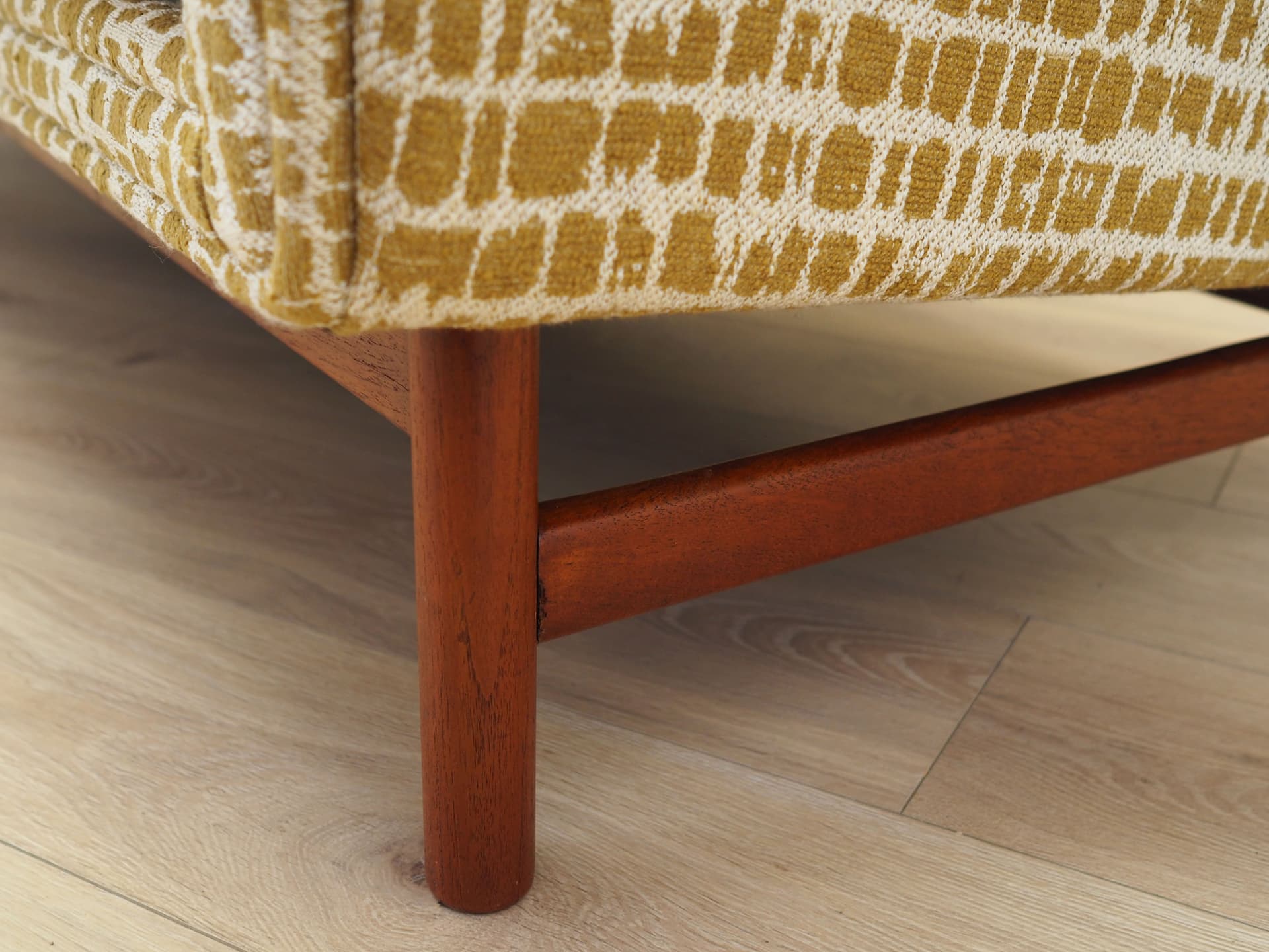 Sofa trzyosobowa, multikolor, tkanina, drewno, Dania, lata 70. - 123585