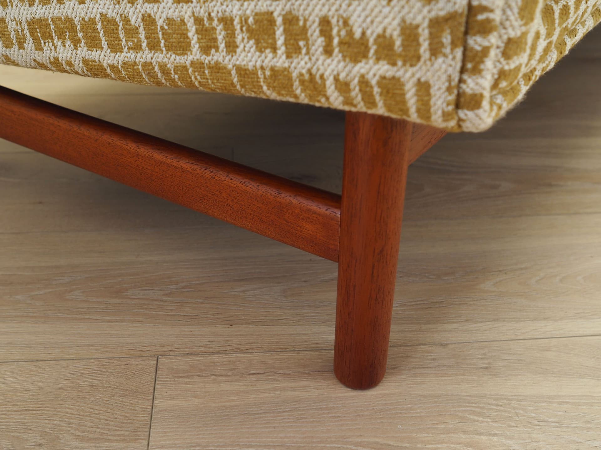 Sofa trzyosobowa, multikolor, tkanina, drewno, Dania, lata 70. - 123581