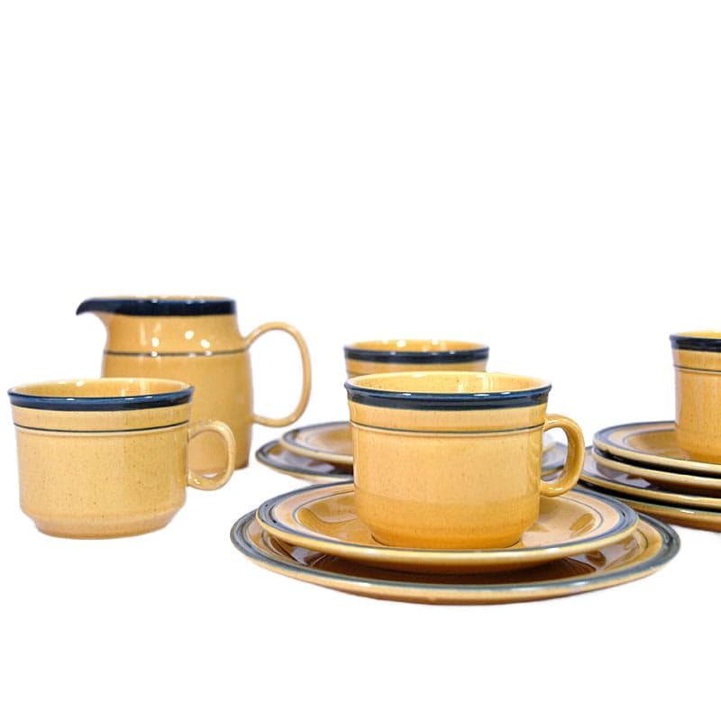 Żółty serwis stołowy, proj. A. Campi dla Laveno Richard Ginori, Włochy, lata 70. - 8330