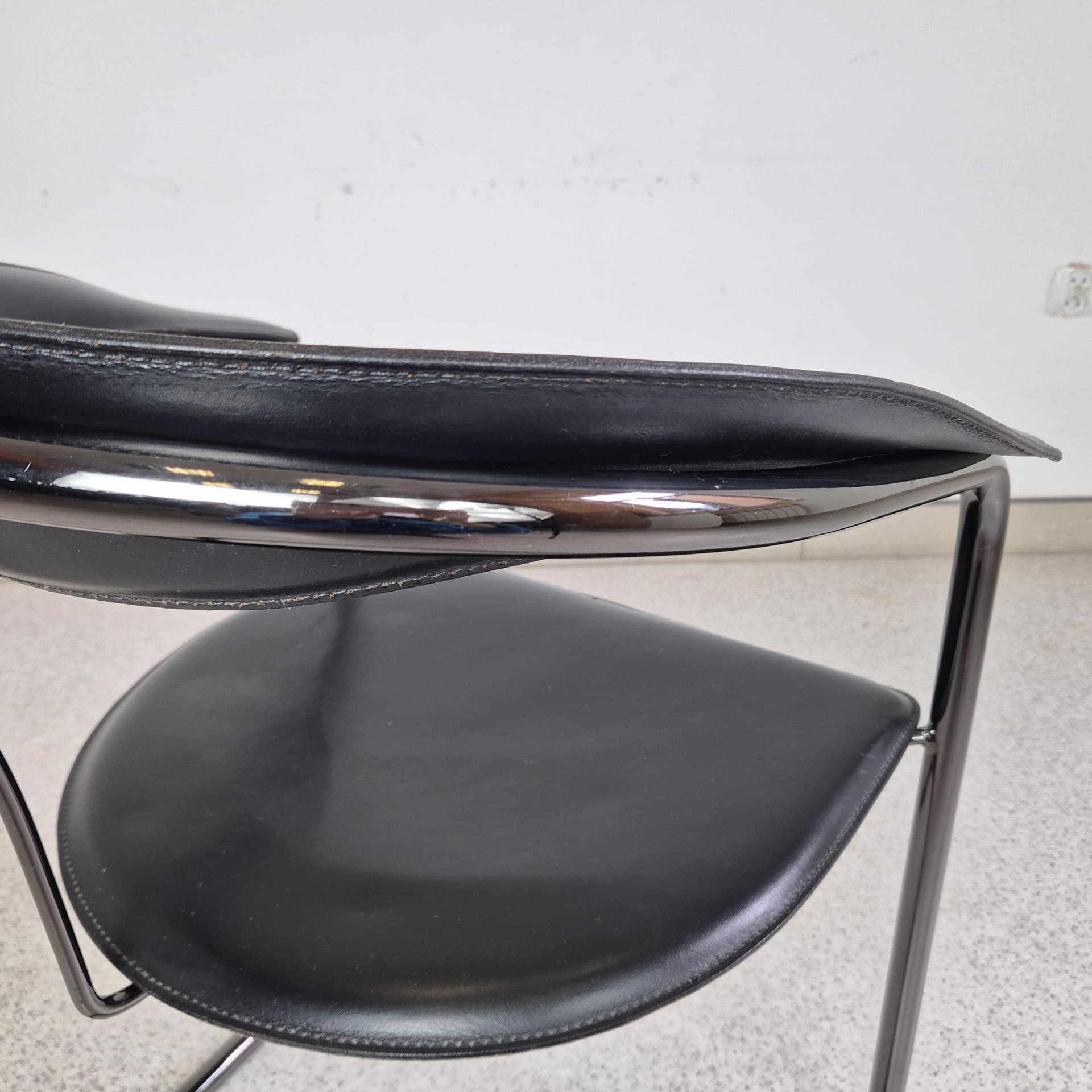 Chair Canasta, black leather, black metal, Arrben, Italy, 1970s. - 125008