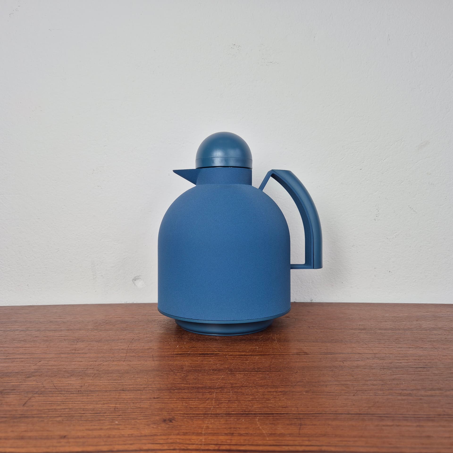 Thermos Graphite, blue, plastic, by F. Minuti, Guzzini, Italy, 1980s. - 125097