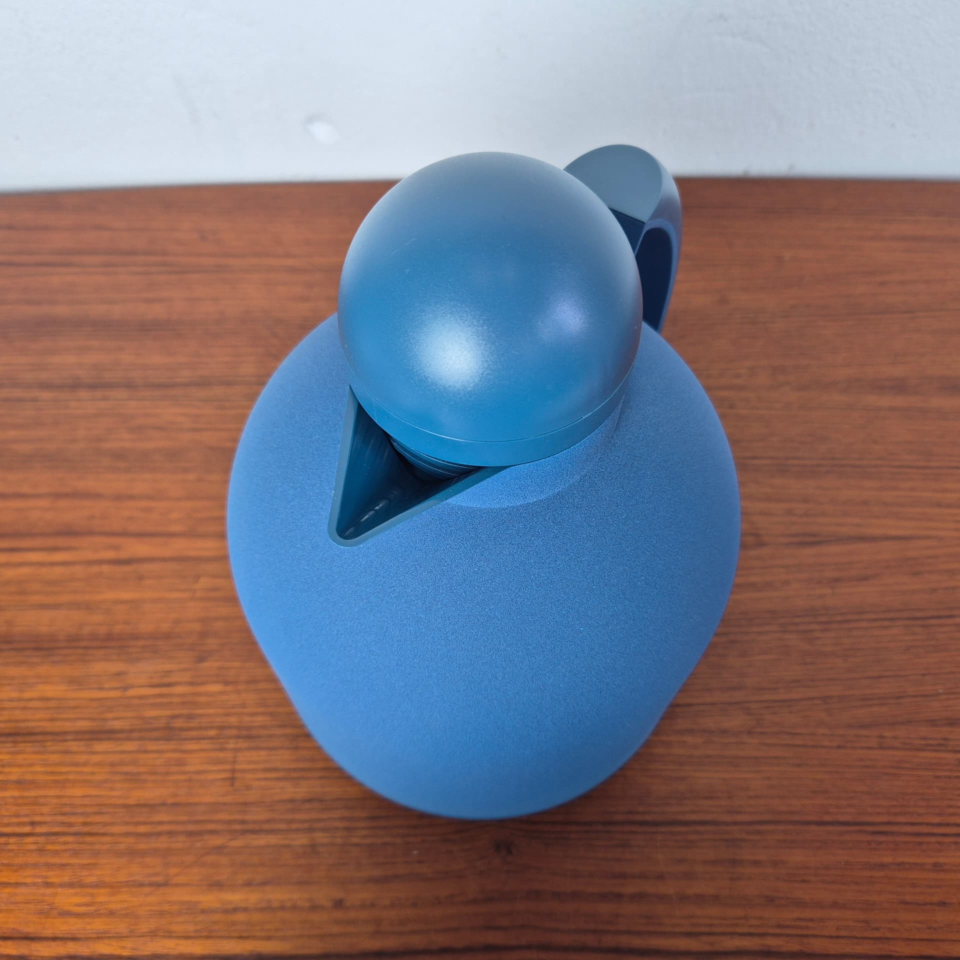 Thermos Graphite, blue, plastic, by F. Minuti, Guzzini, Italy, 1980s. - 125099