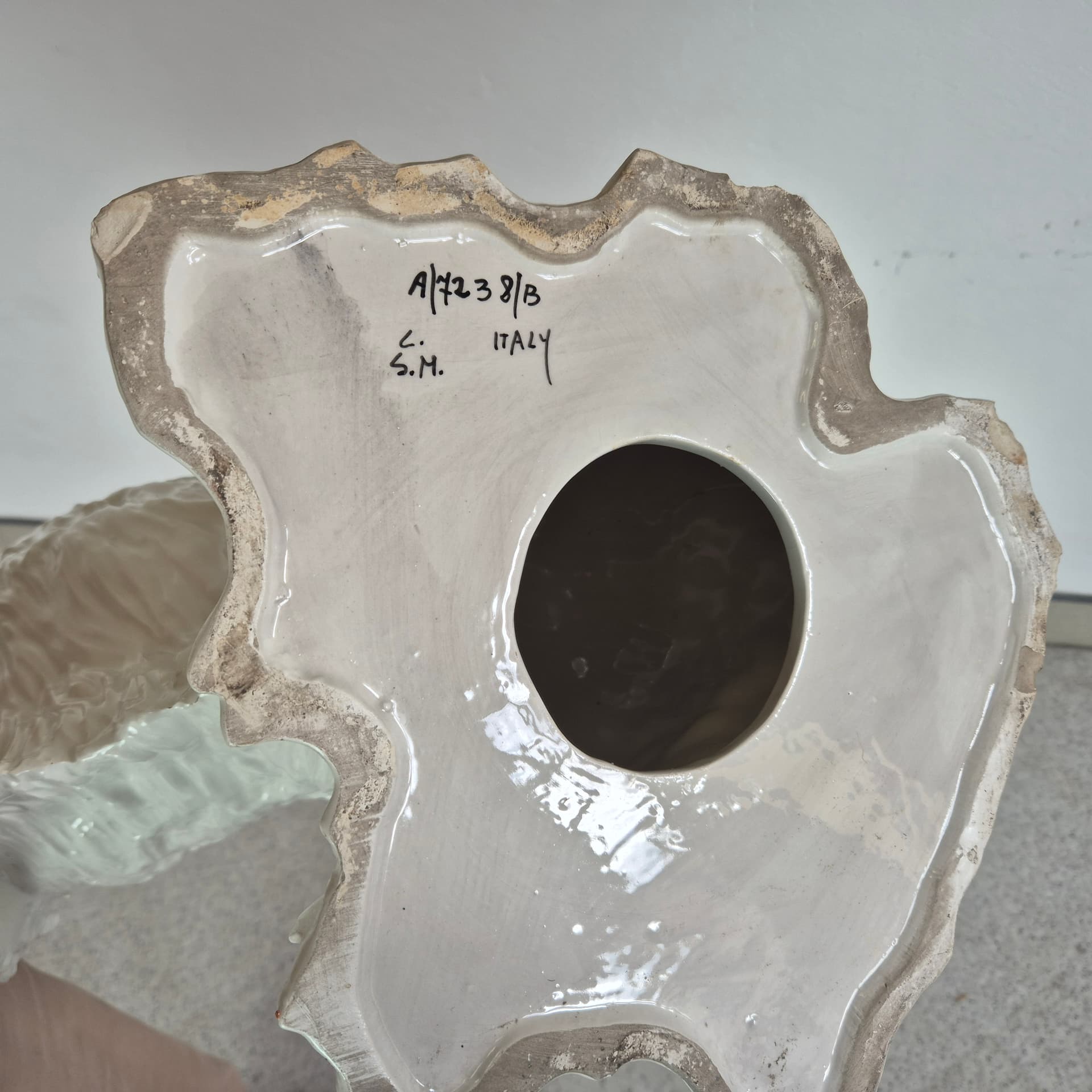 Afghan Hound Figurine, ivory white ceramic, Italy, 1970s. - 125167