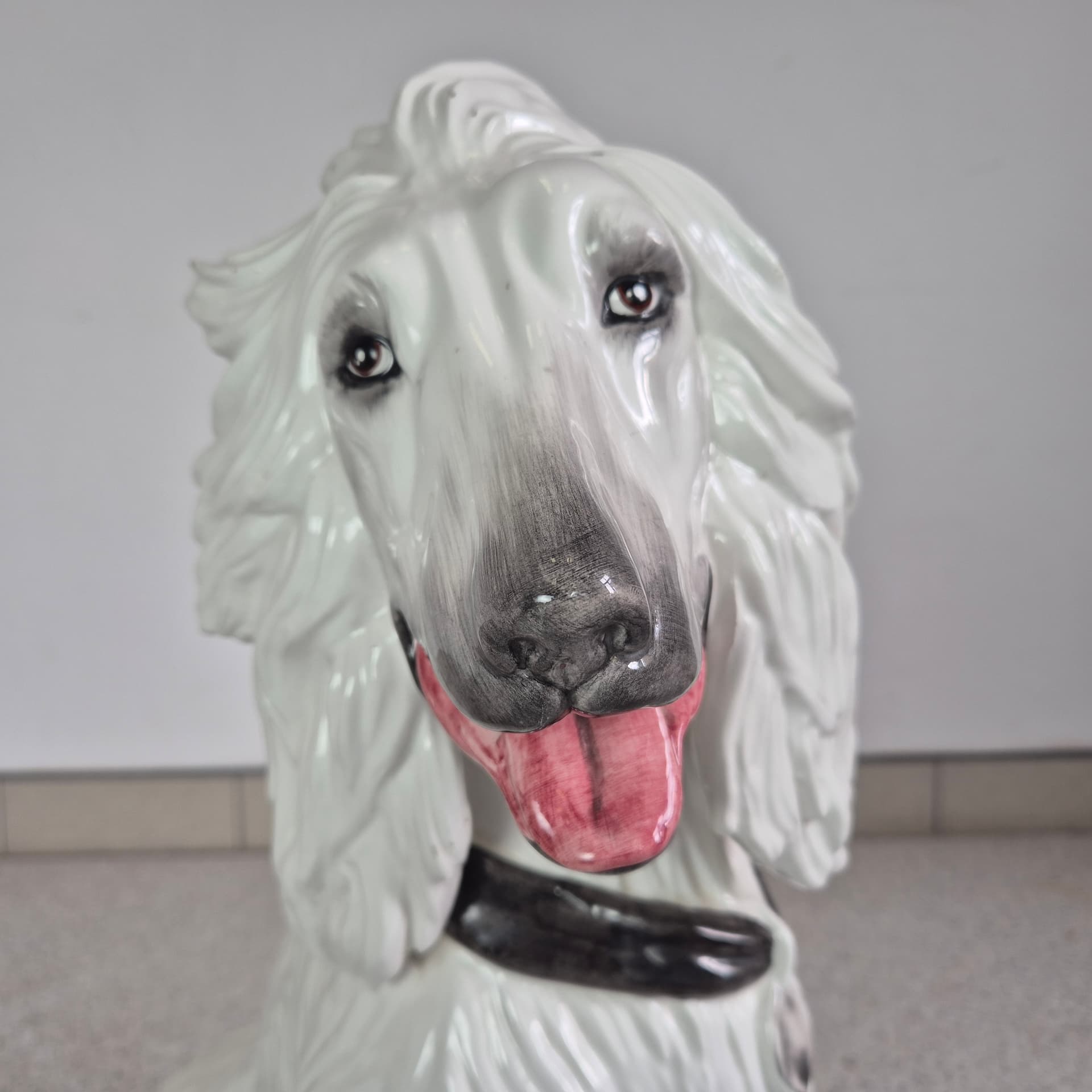 Afghan Hound Figurine, ivory white ceramic, Italy, 1970s. - 125162
