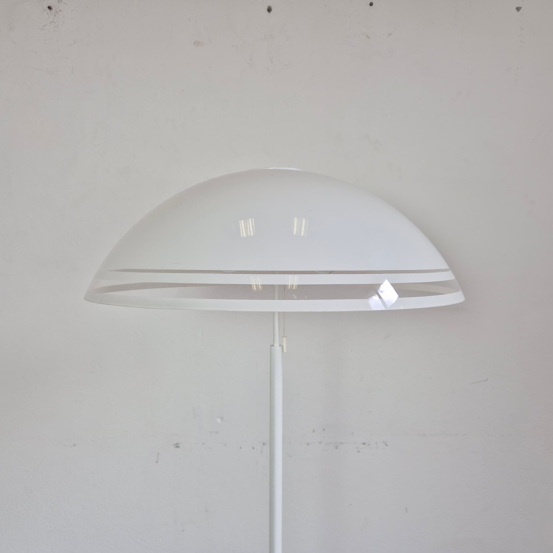 Lampa podłogowa Space Age, akryl biały, metal biały, Niemcy, lata 70. - 125205