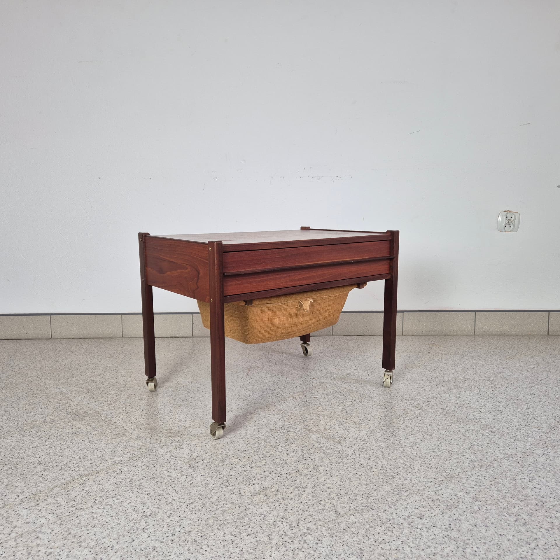 Niciak, tek, brązowy, Dania, lata 60. - 125230