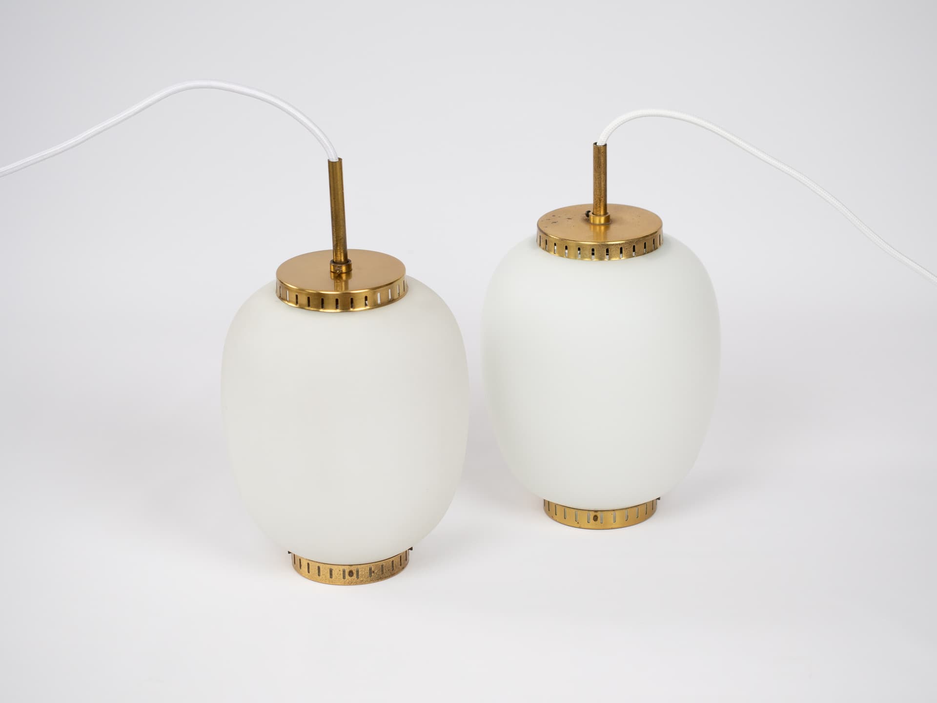 Para lamp wiszących Kina, proj. Bent Karlby, Lyfa, 1946 - 125255