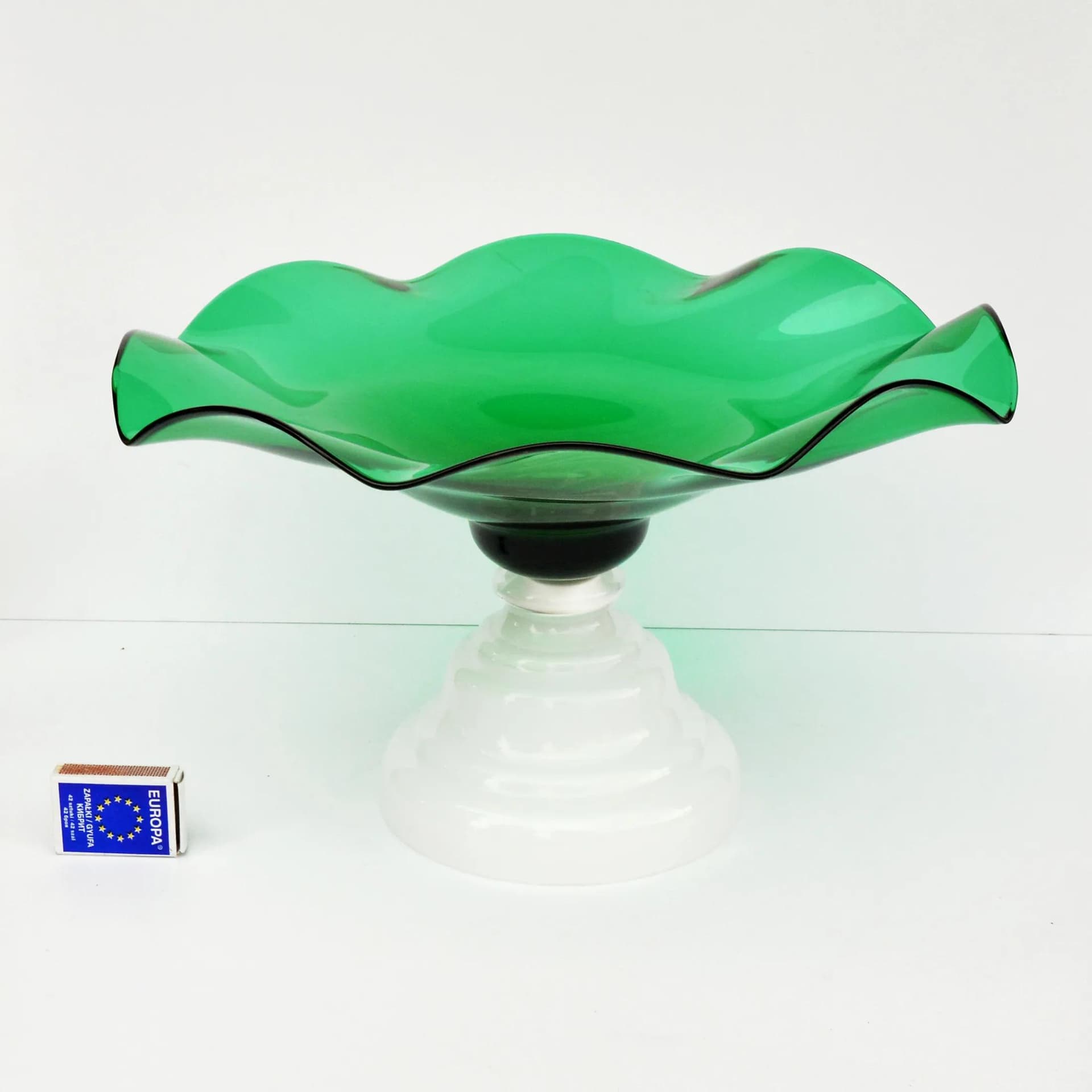 Bowl, white green, glass, Harrachov, Czechoslovakia, 1960s. - 126358